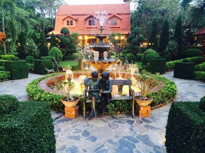 Restaurant/places to eat in Chuanthanapanya Resort