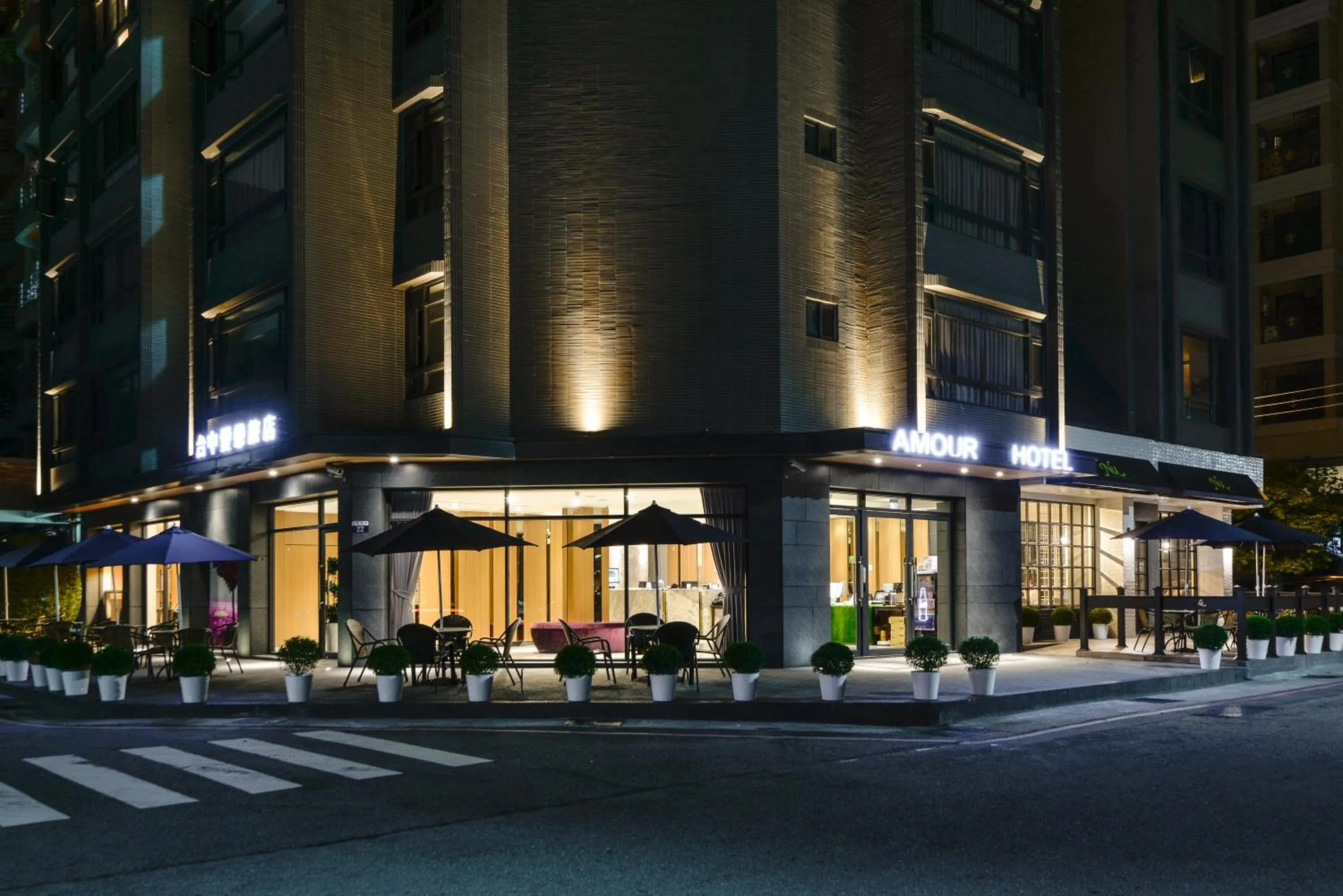 Facade/entrance in Taichung Amour Hotel
