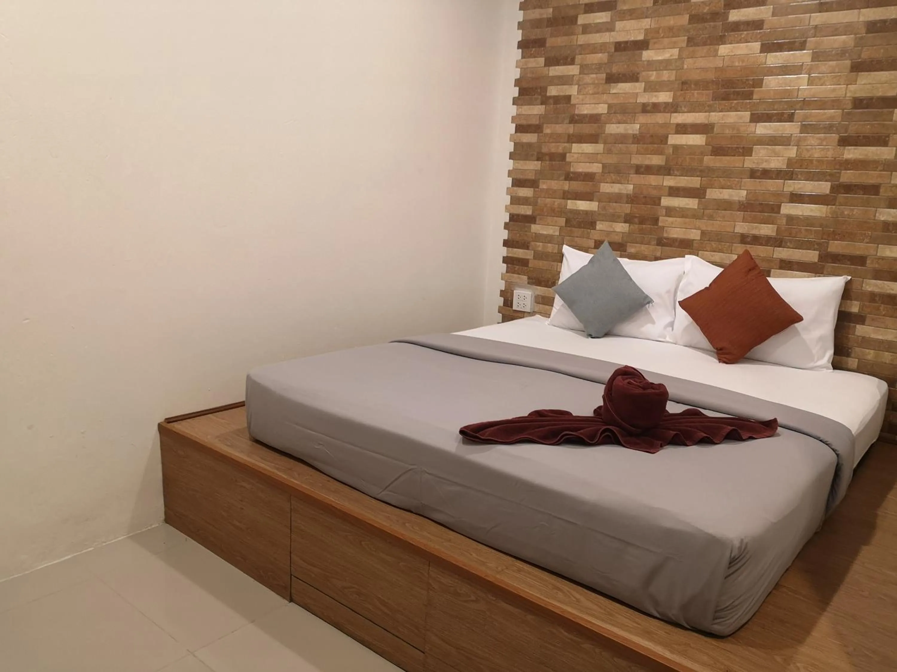 Bed in Samed Your House