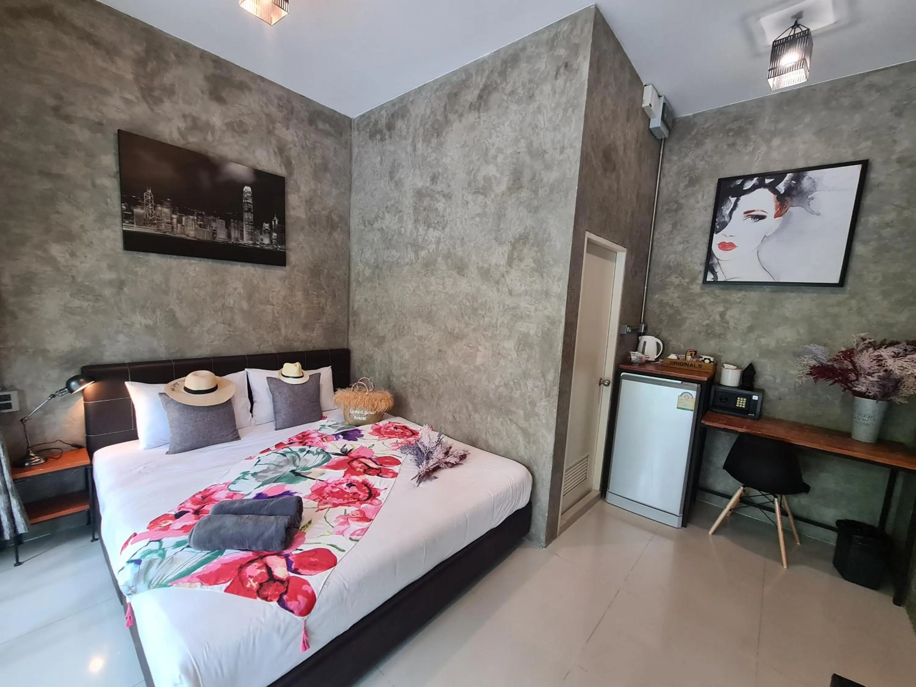 Bed in Samed Your House