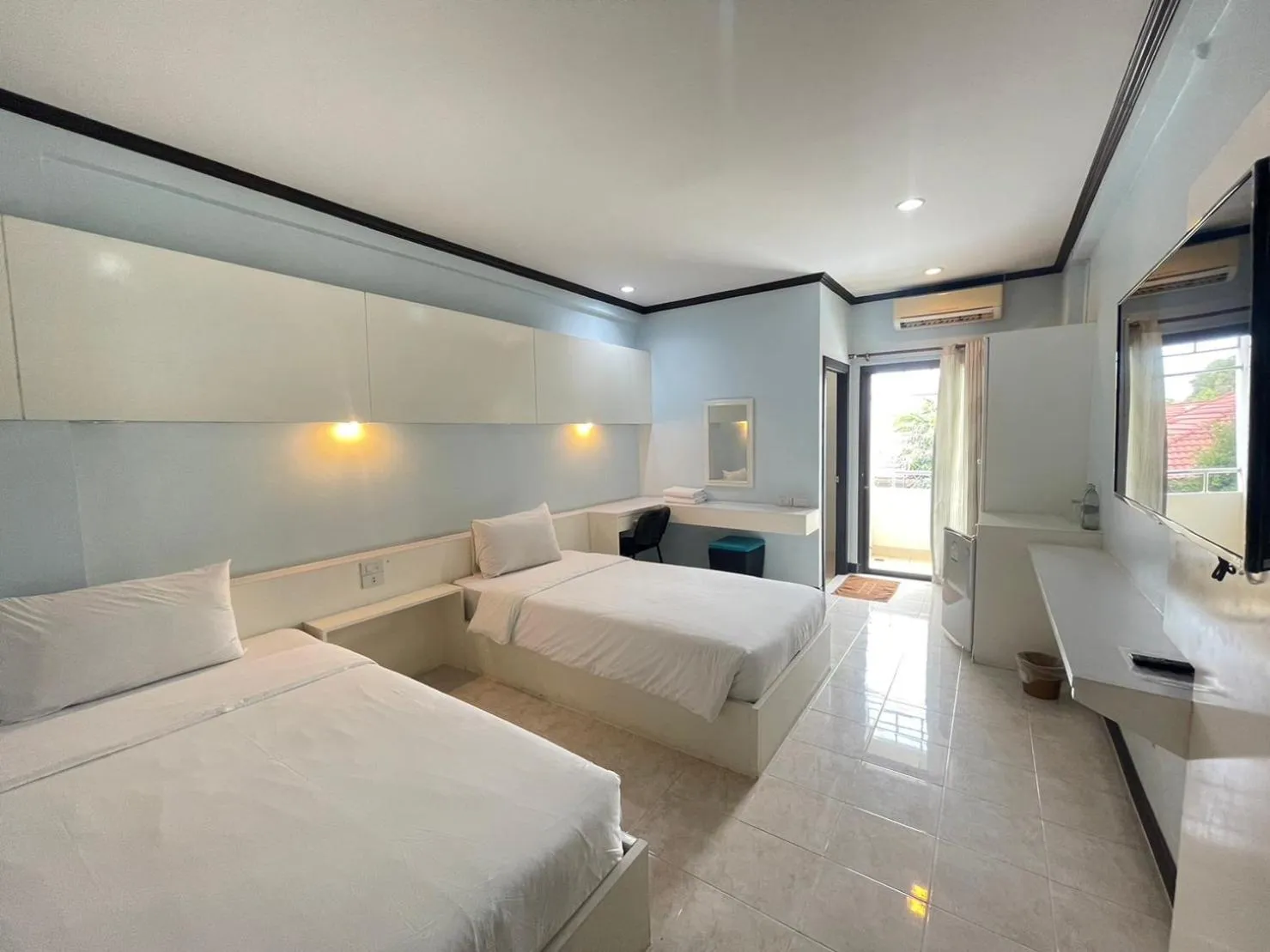 Area and facilities, Bed in Chonlapruk Lakeside Hotel