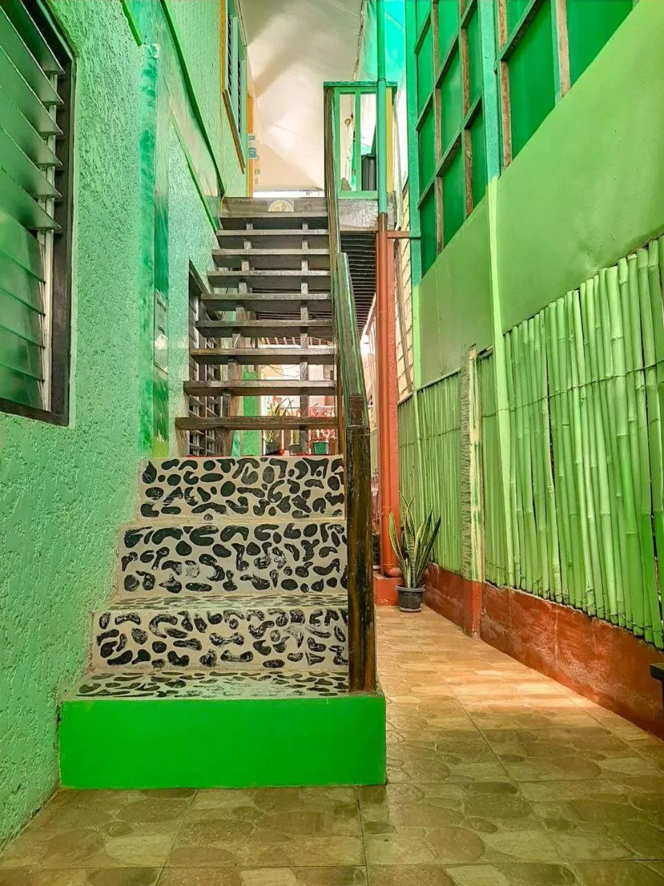 Patio in Mountain Side Inn