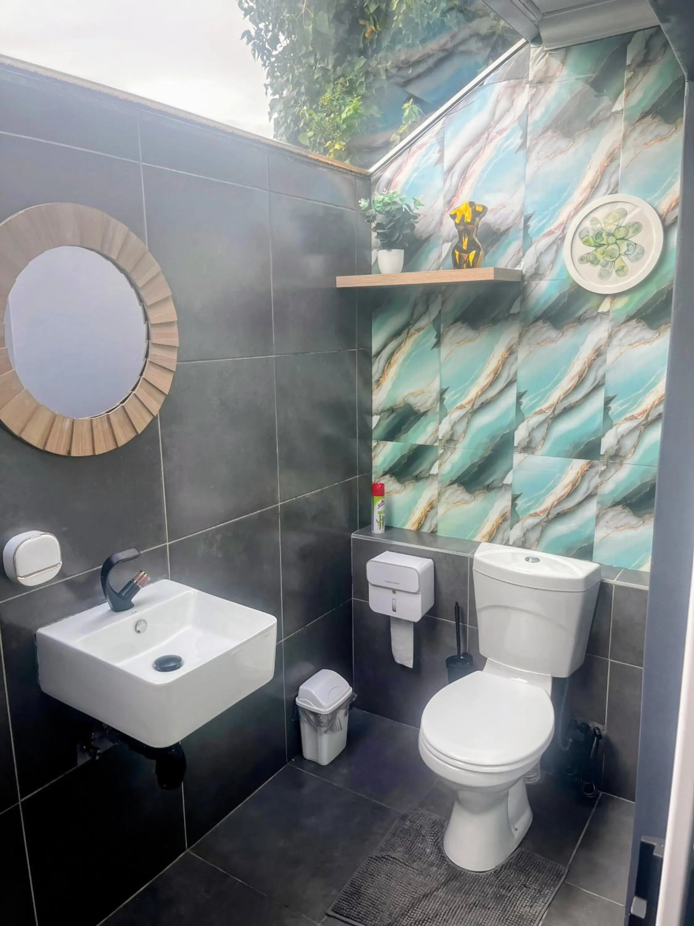 Shower in Mitchell's Guesthouse