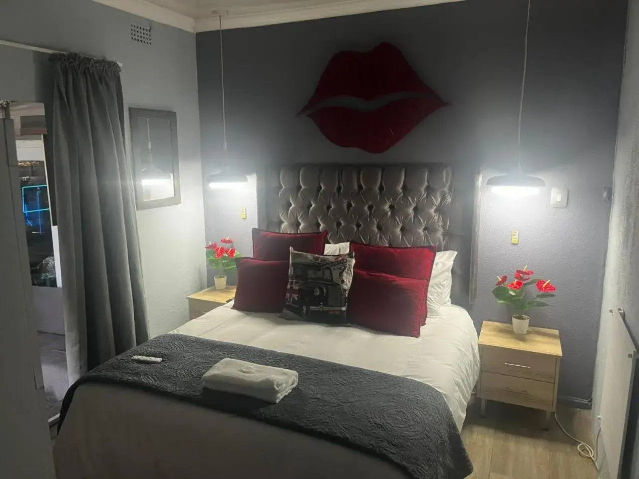 Bed in Mitchell's Guesthouse Bed in Mitchell's Guesthouse