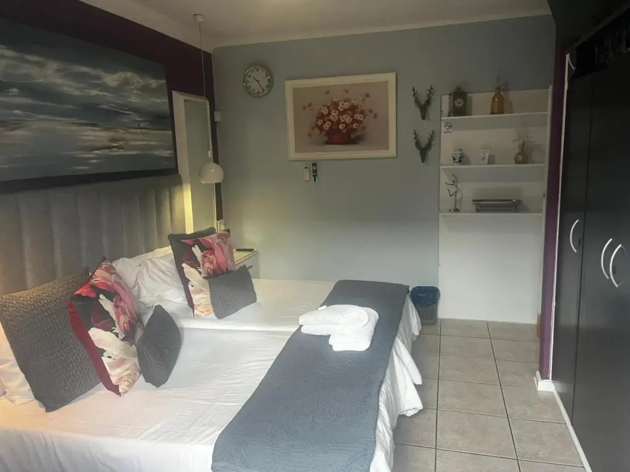 Bed in Mitchell's Guesthouse Bed in Mitchell's Guesthouse