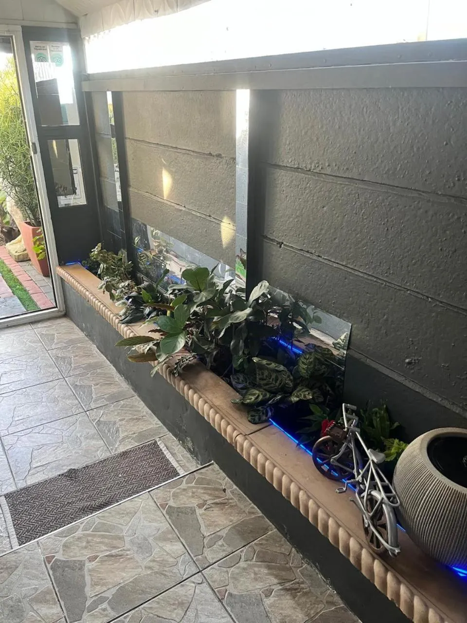 Facade/entrance in Mitchell's Guesthouse