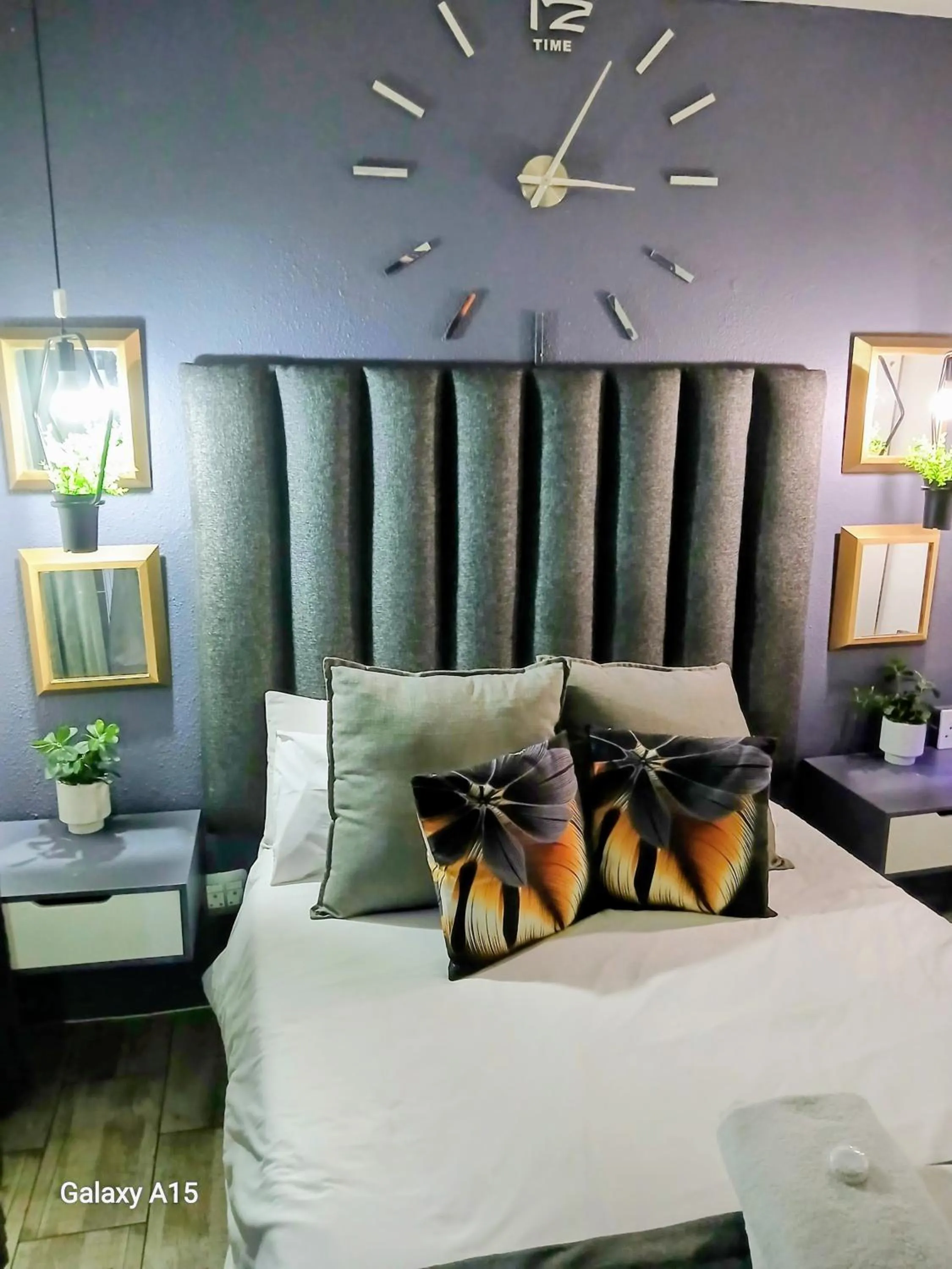 Bedroom, Bed in Mitchell's Guesthouse