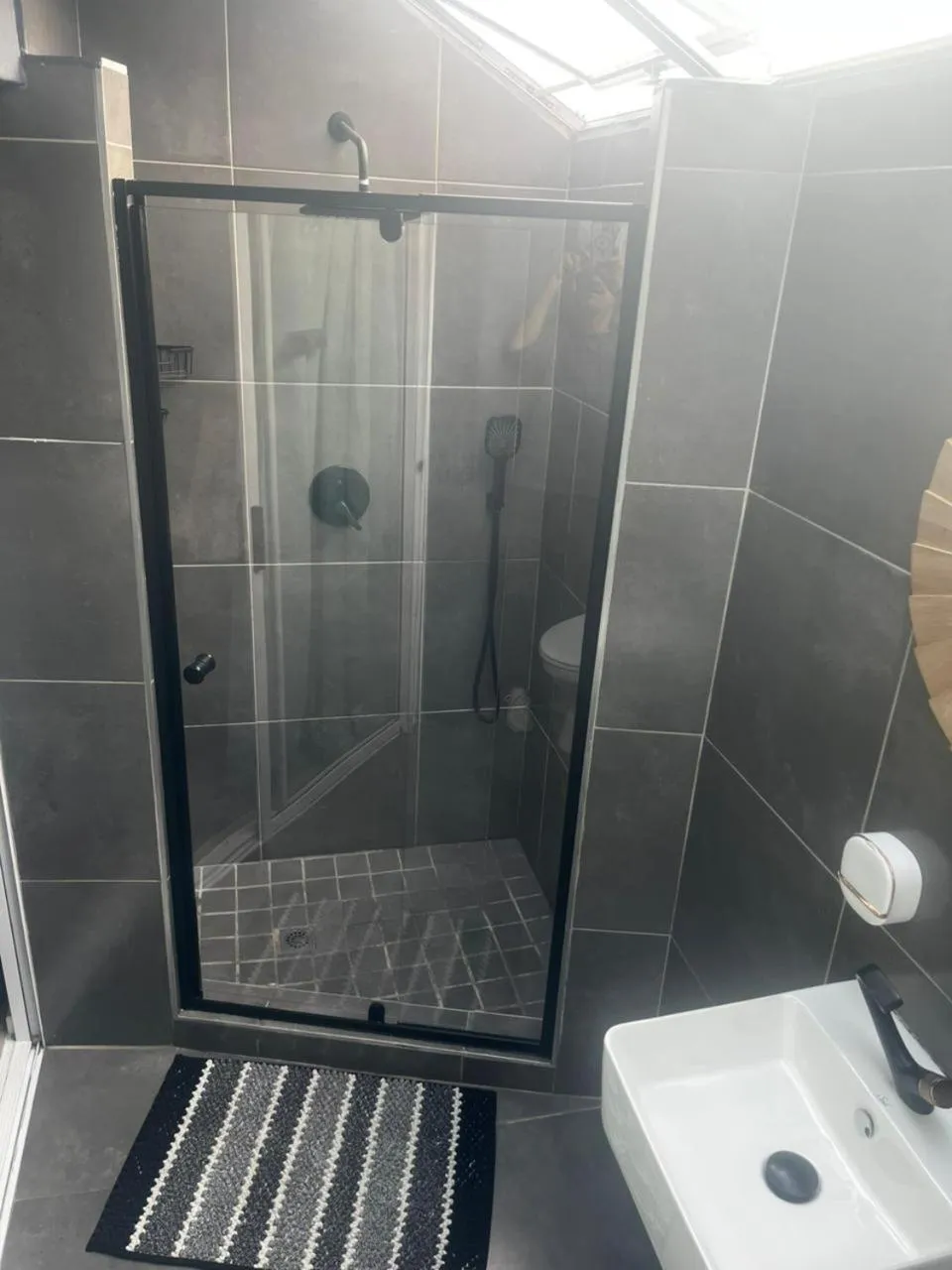 Shower in Mitchell's Guesthouse