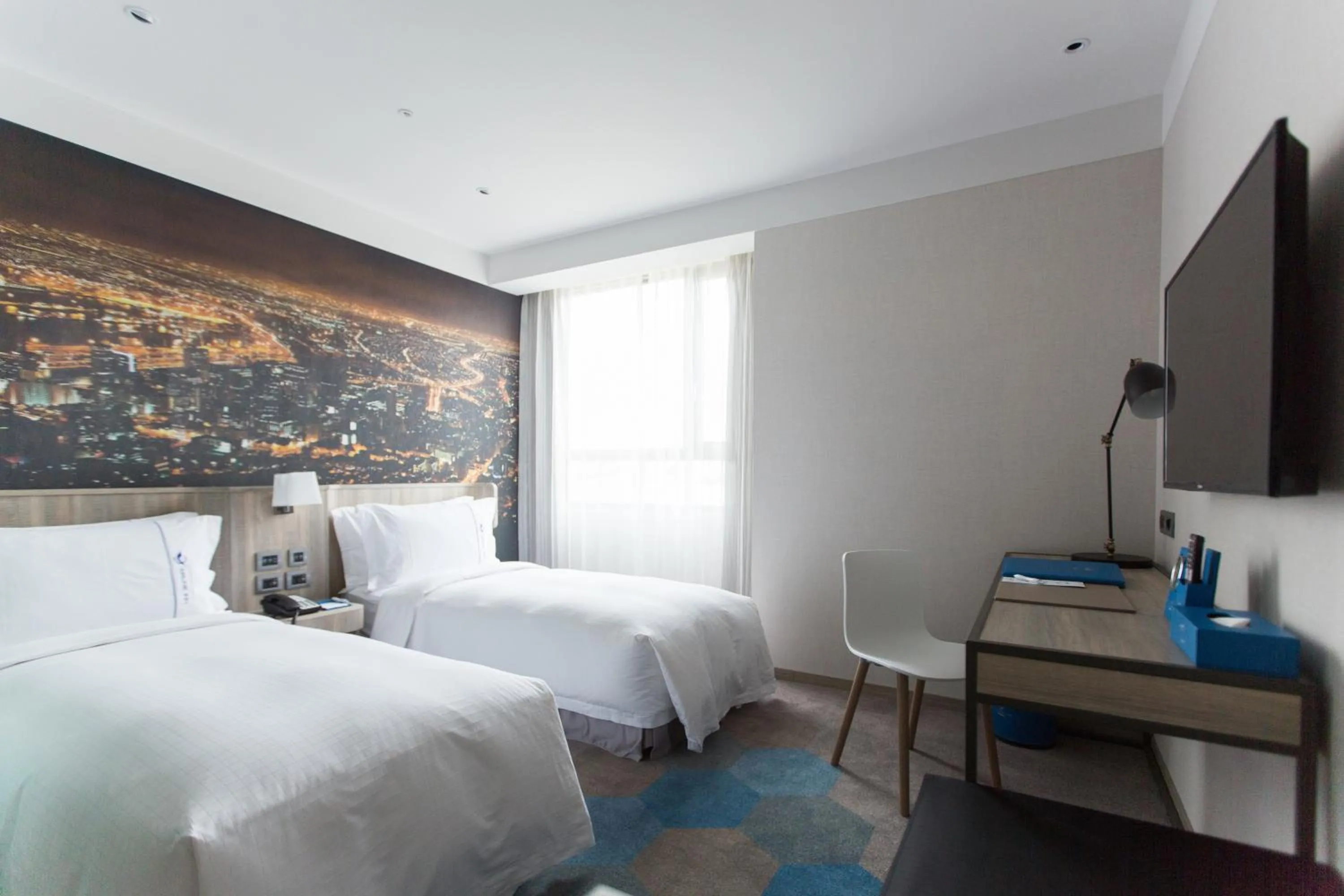 Bedroom, Bed in Airline Inn - Kaohsiung Station