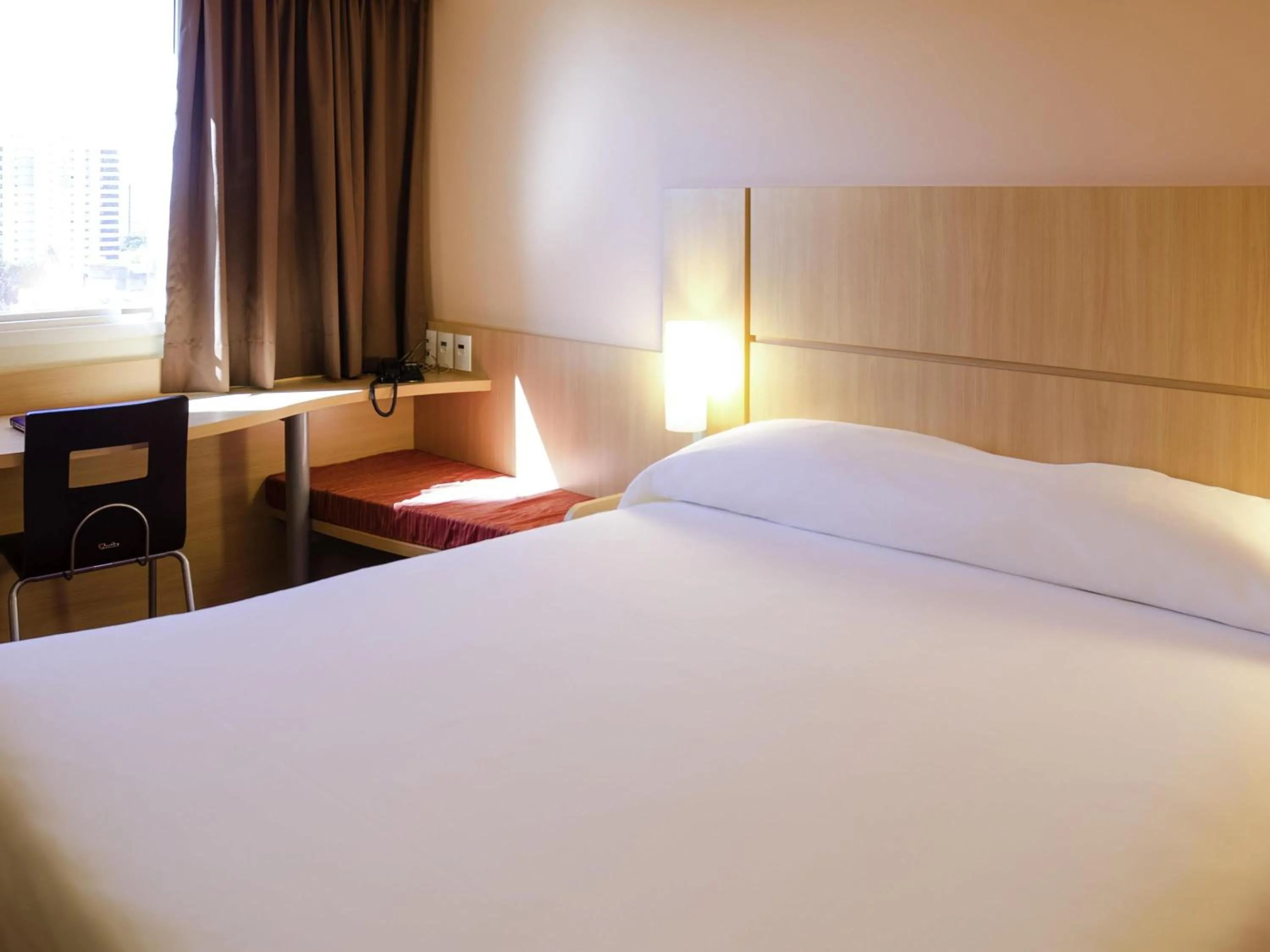 Bedroom, Bed in ibis Recife Boa Viagem