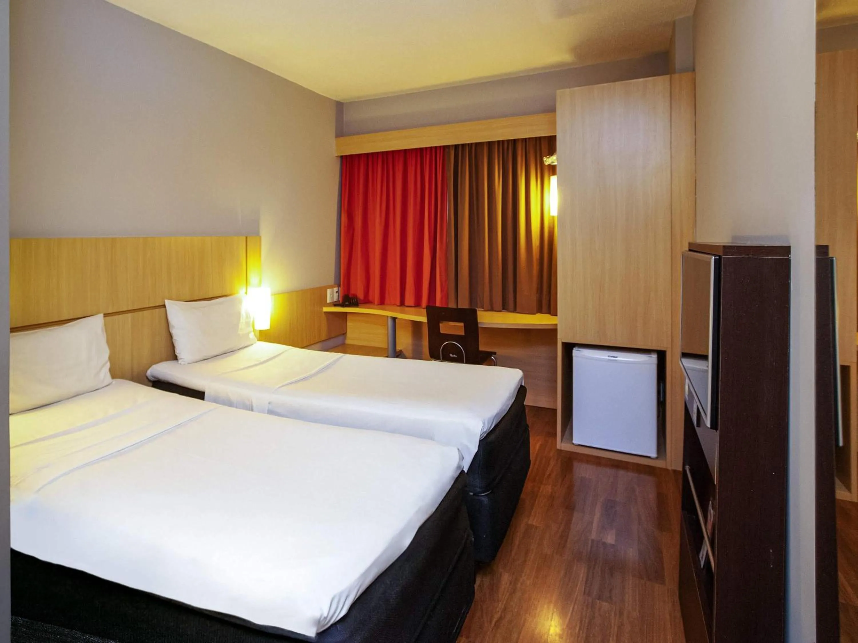 Bedroom, Bed in ibis Recife Boa Viagem