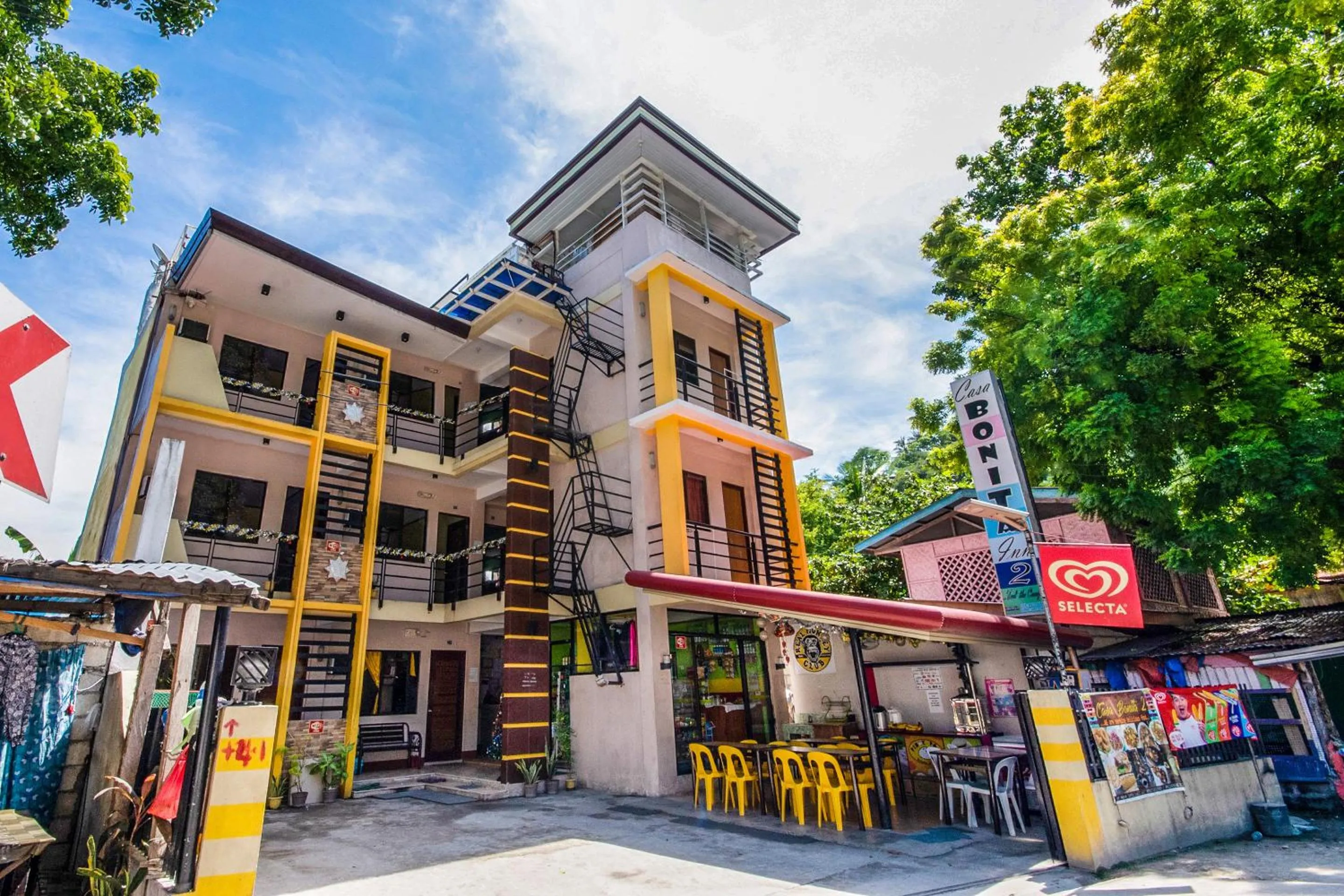 Property building in Casa Bonita Inn Oslob