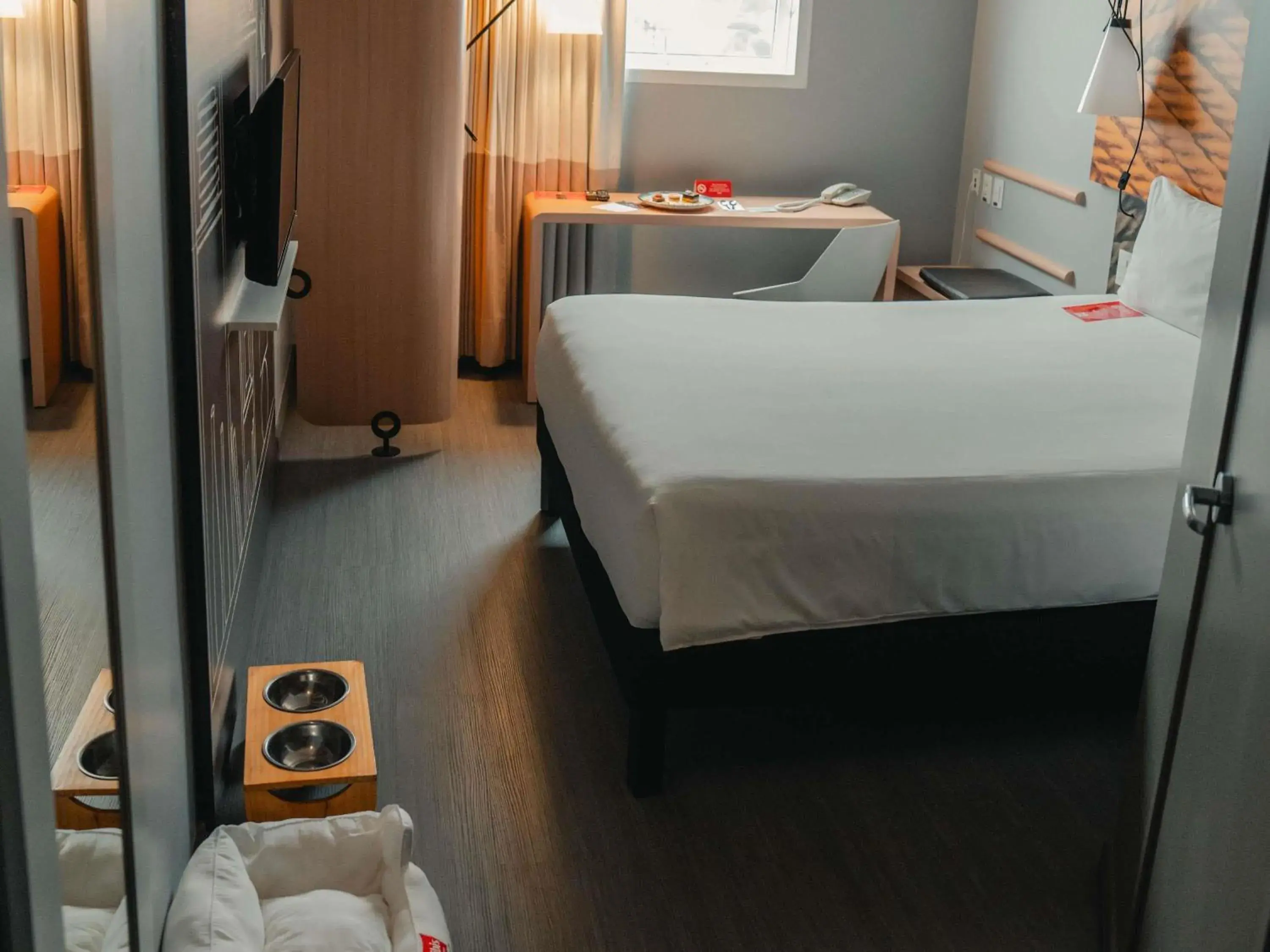 Bedroom, Bed in ibis Lima Reducto Miraflores Bedroom, Bed in ibis Lima Reducto Miraflores