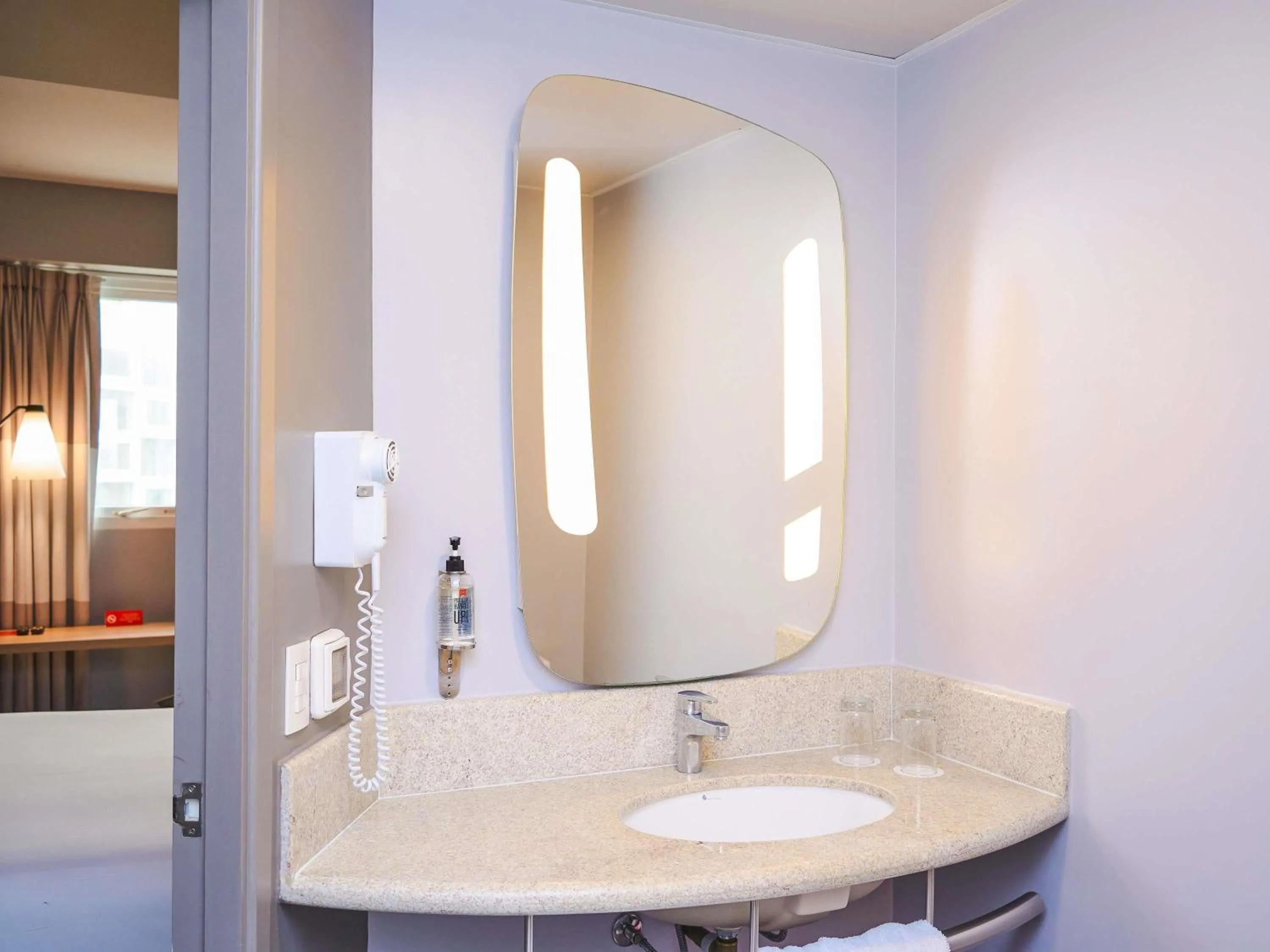 Bedroom in ibis Lima Reducto Miraflores