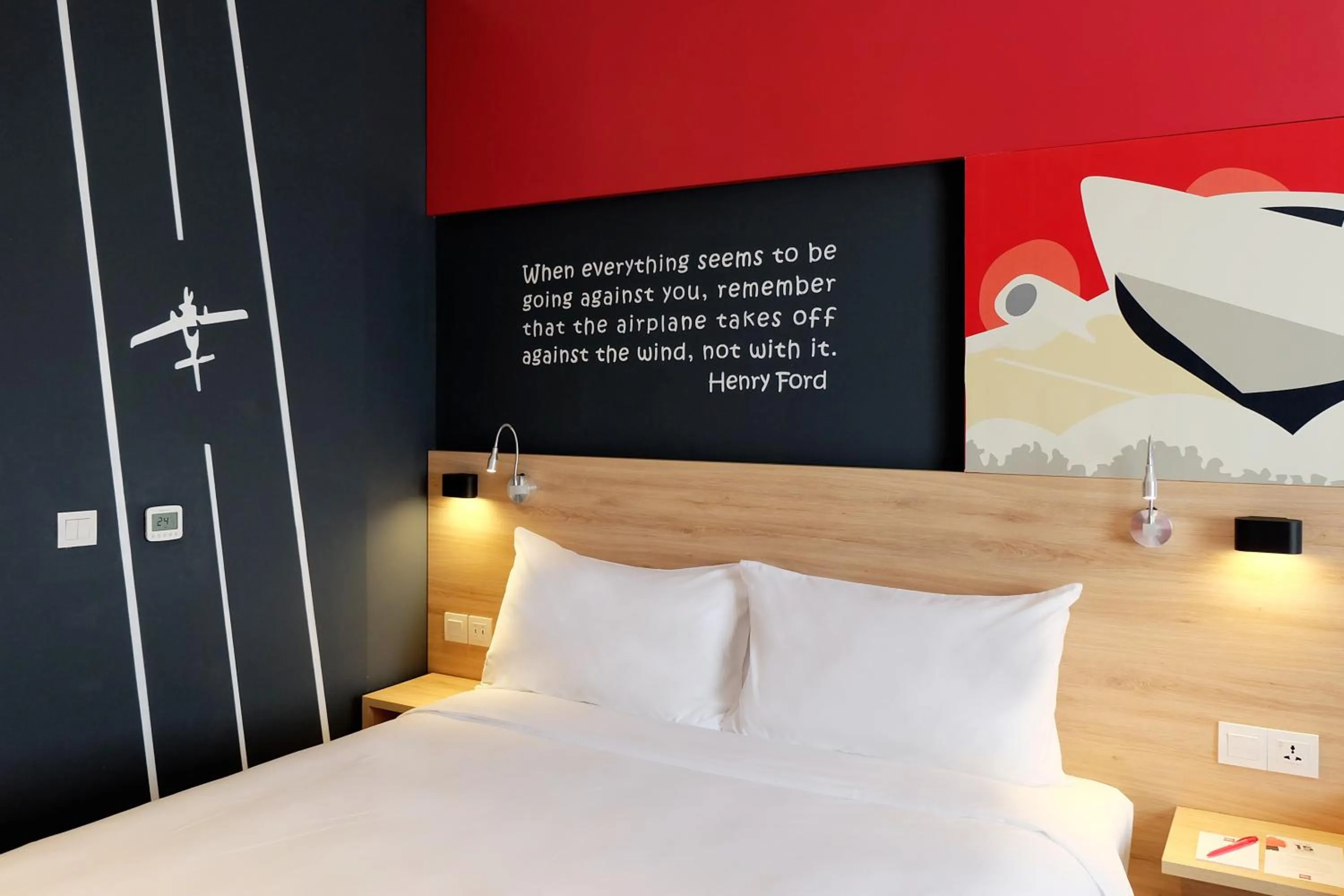 Bed in Ibis Saigon Airport