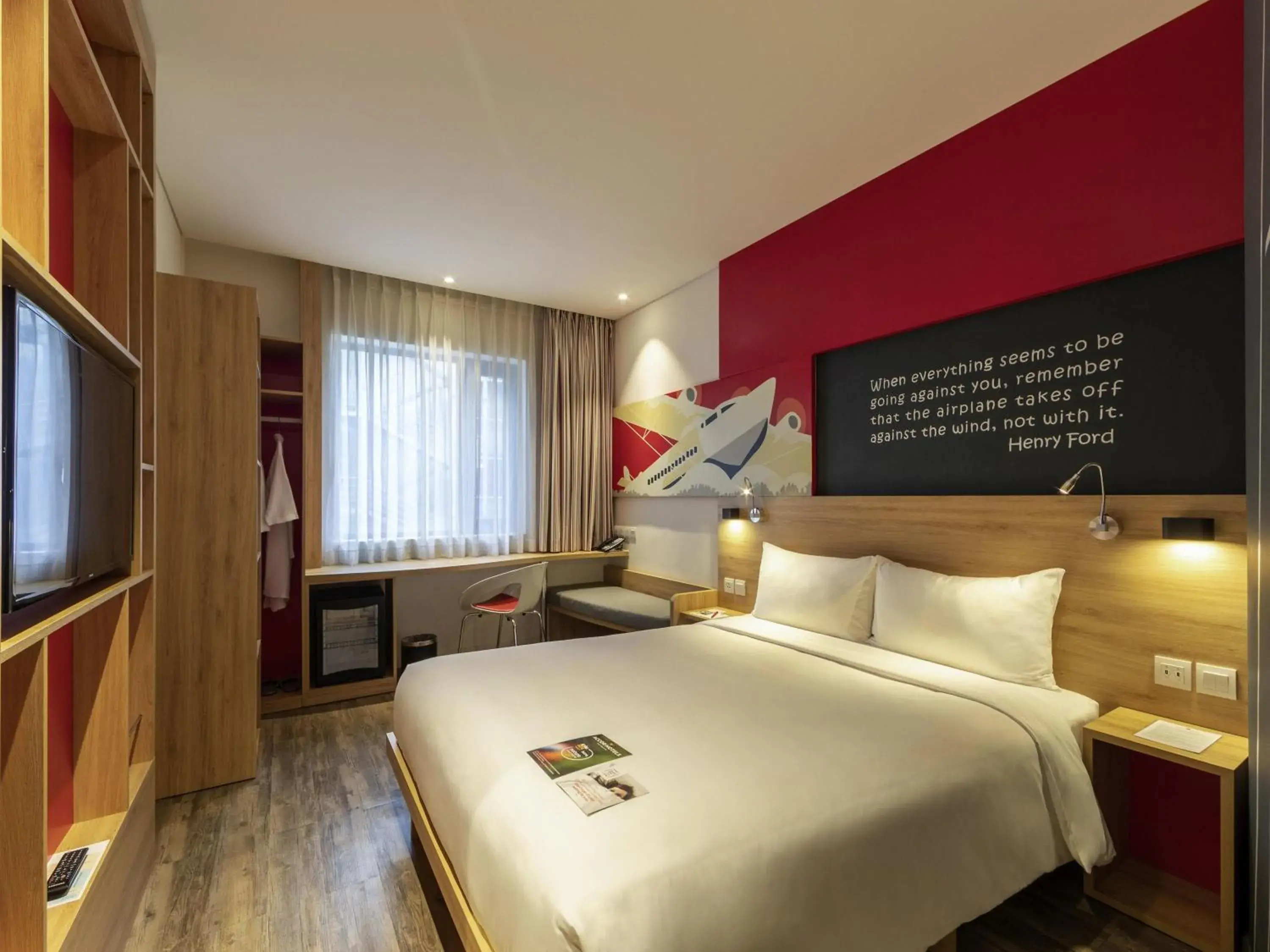 Bedroom, Bed in Ibis Saigon Airport Bedroom, Bed in Ibis Saigon Airport