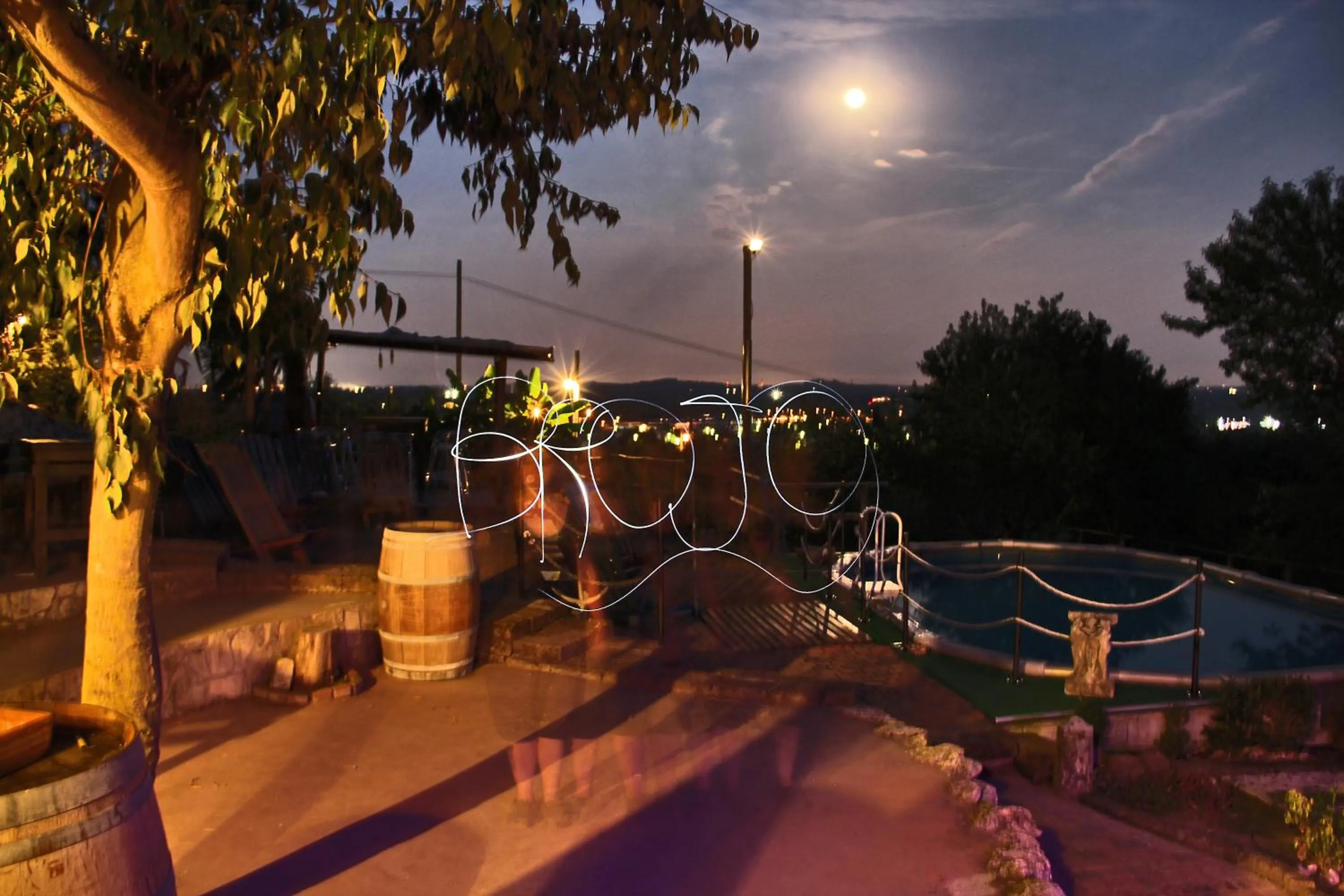 Evening entertainment in Brojo Hill