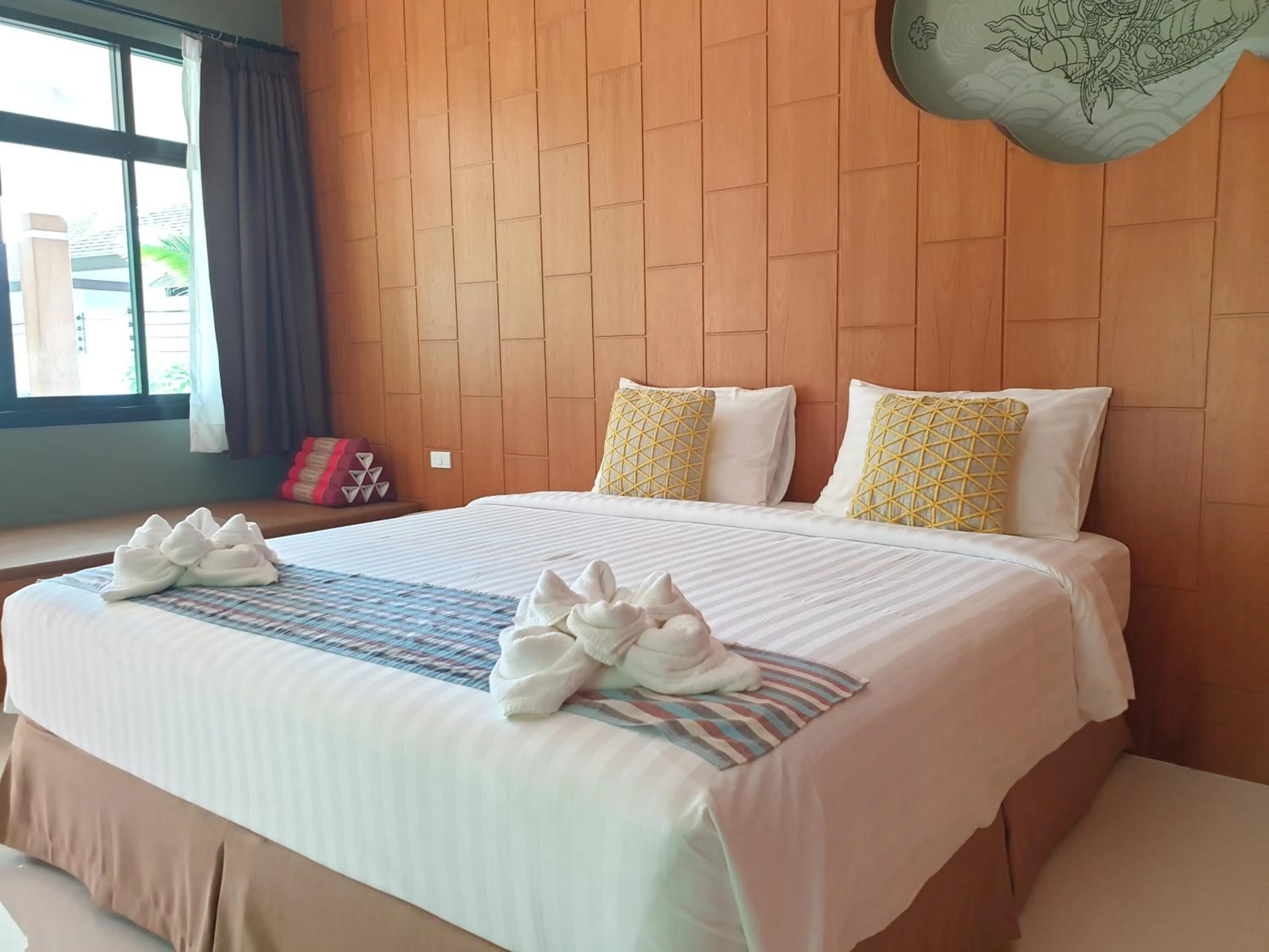 Bed in Koh Ngai Paradise Beach