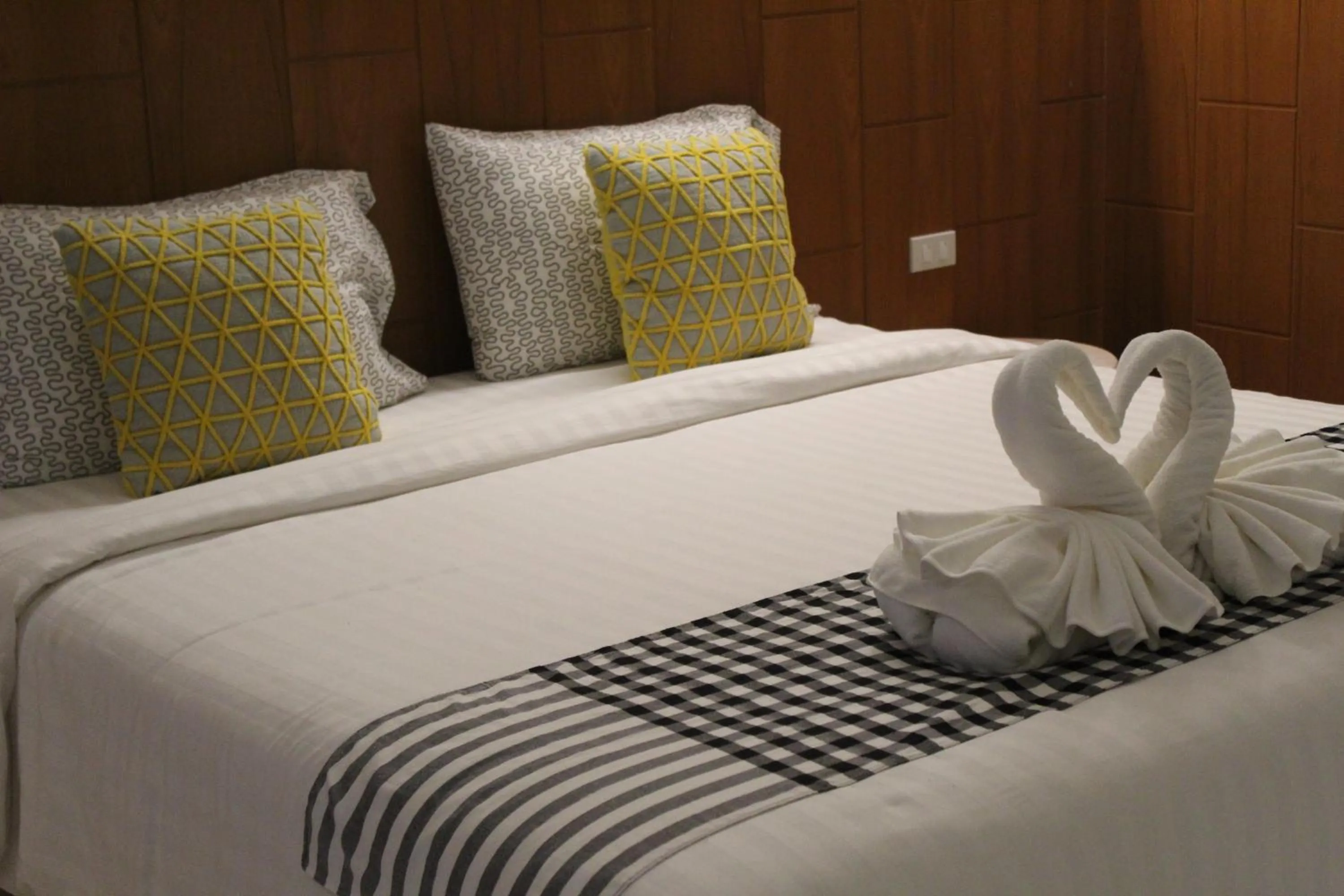 Bed in Koh Ngai Paradise Beach