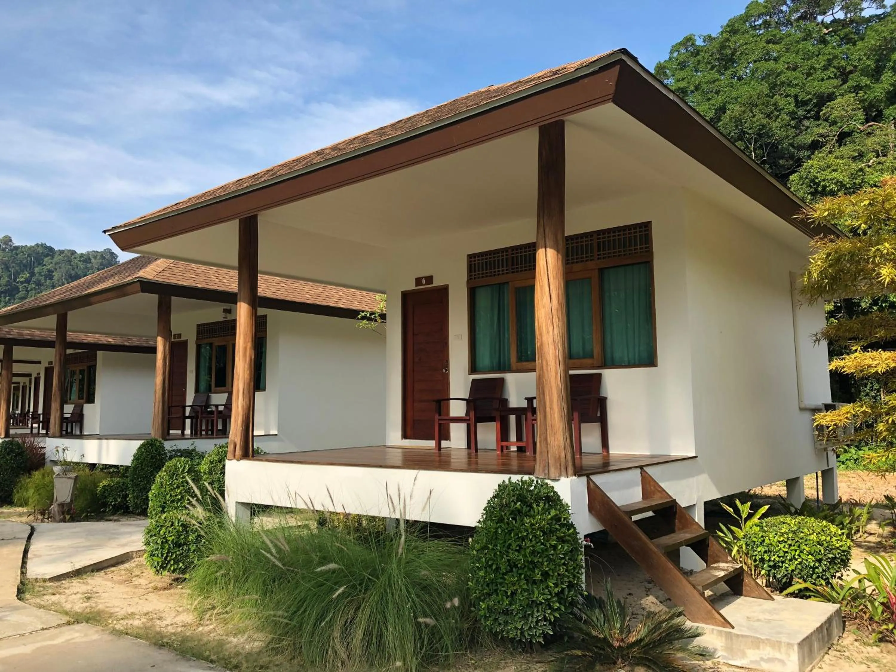 Property building in Koh Ngai Paradise Beach