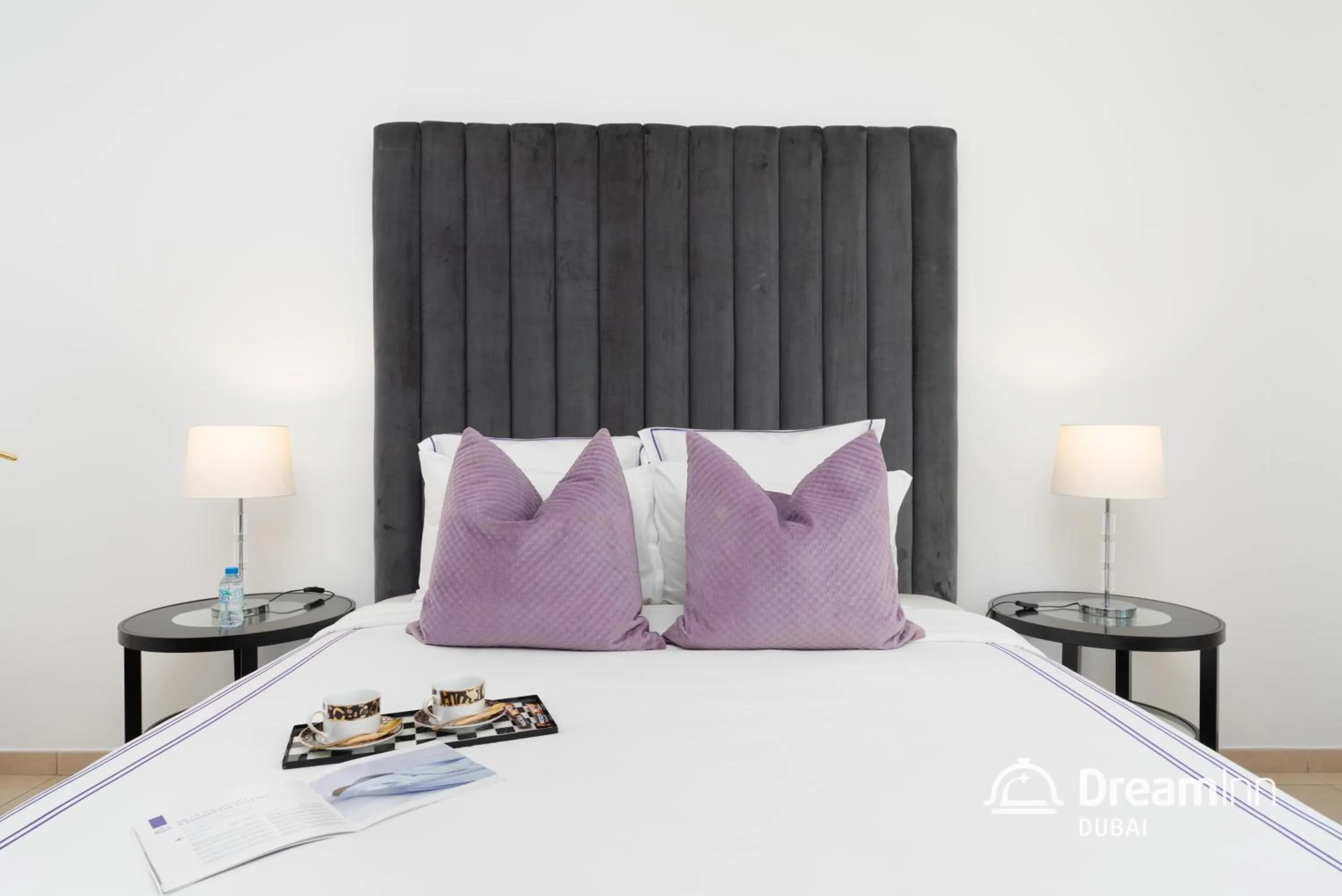 Bed in Dream Inn Apartments - Burj Residences Burj Khalifa View