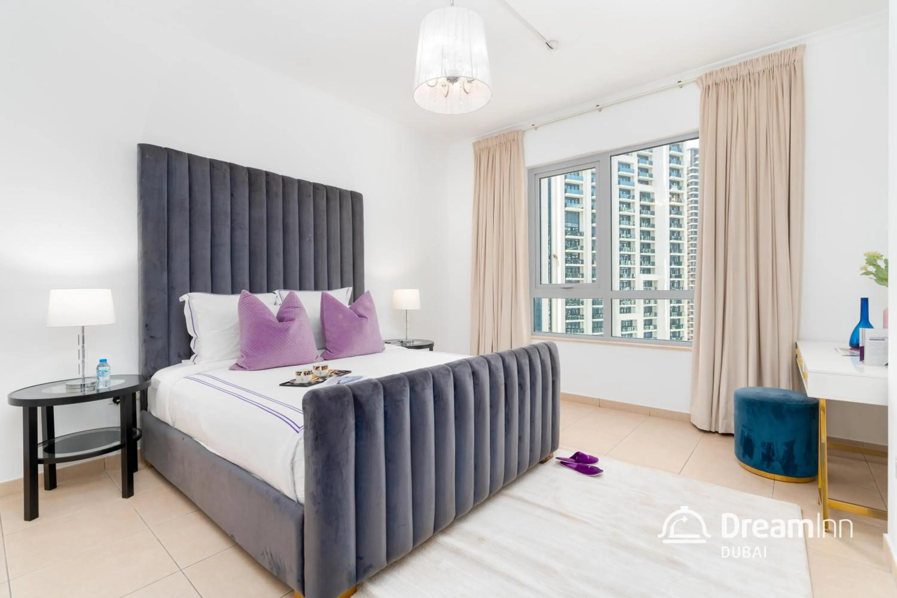 Bed in Dream Inn Apartments - Burj Residences Burj Khalifa View
