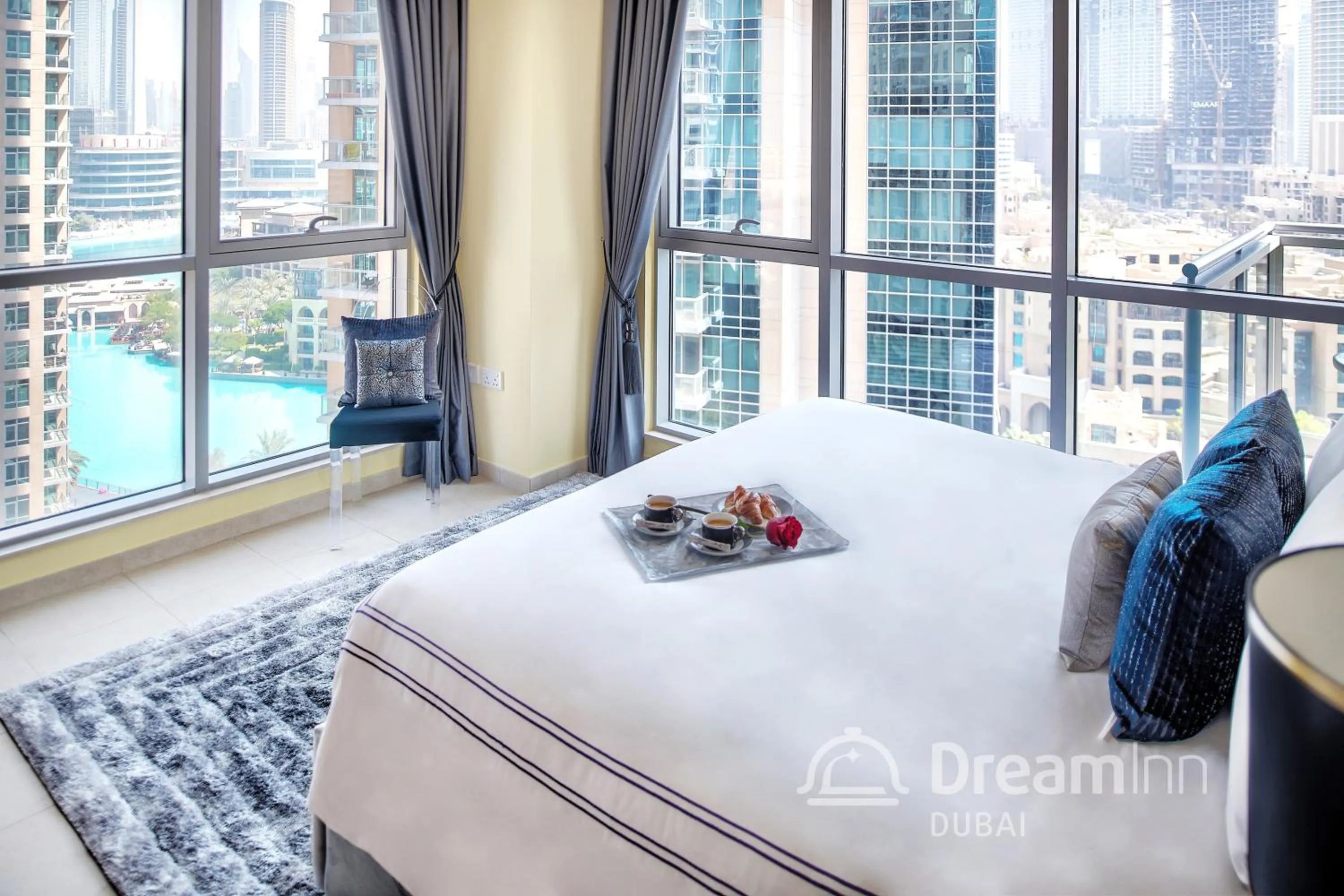 Bed in Dream Inn Apartments - Burj Residences Burj Khalifa View