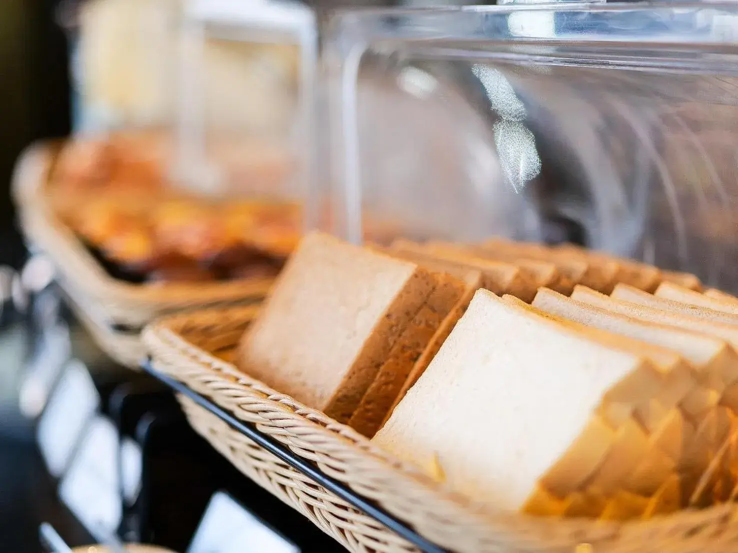 Restaurant/places to eat in Clarian Hotel Beach Patong Restaurant/places to eat in Clarian Hotel Beach Patong