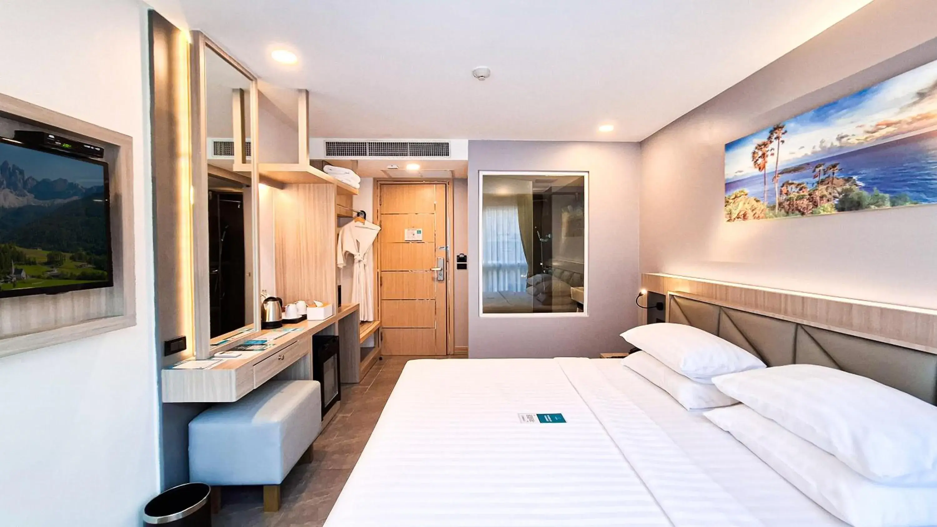 Area and facilities, Bed in Clarian Hotel Beach Patong Area and facilities, Bed in Clarian Hotel Beach Patong