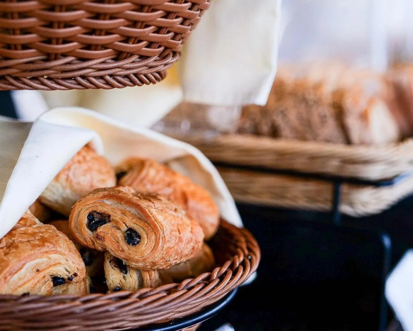 Restaurant/places to eat in Clarian Hotel Beach Patong