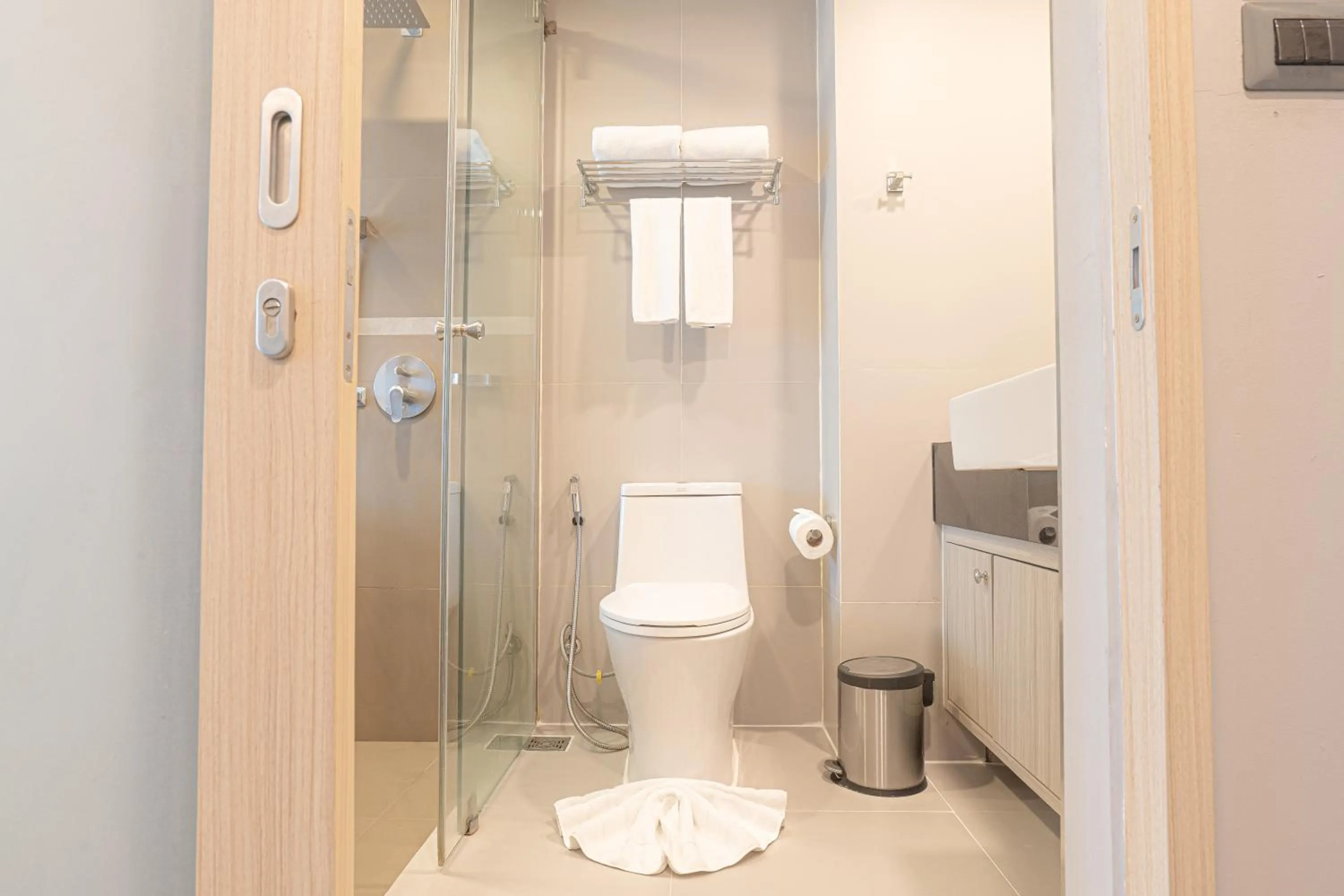 Toilet in Clarian Hotel Beach Patong