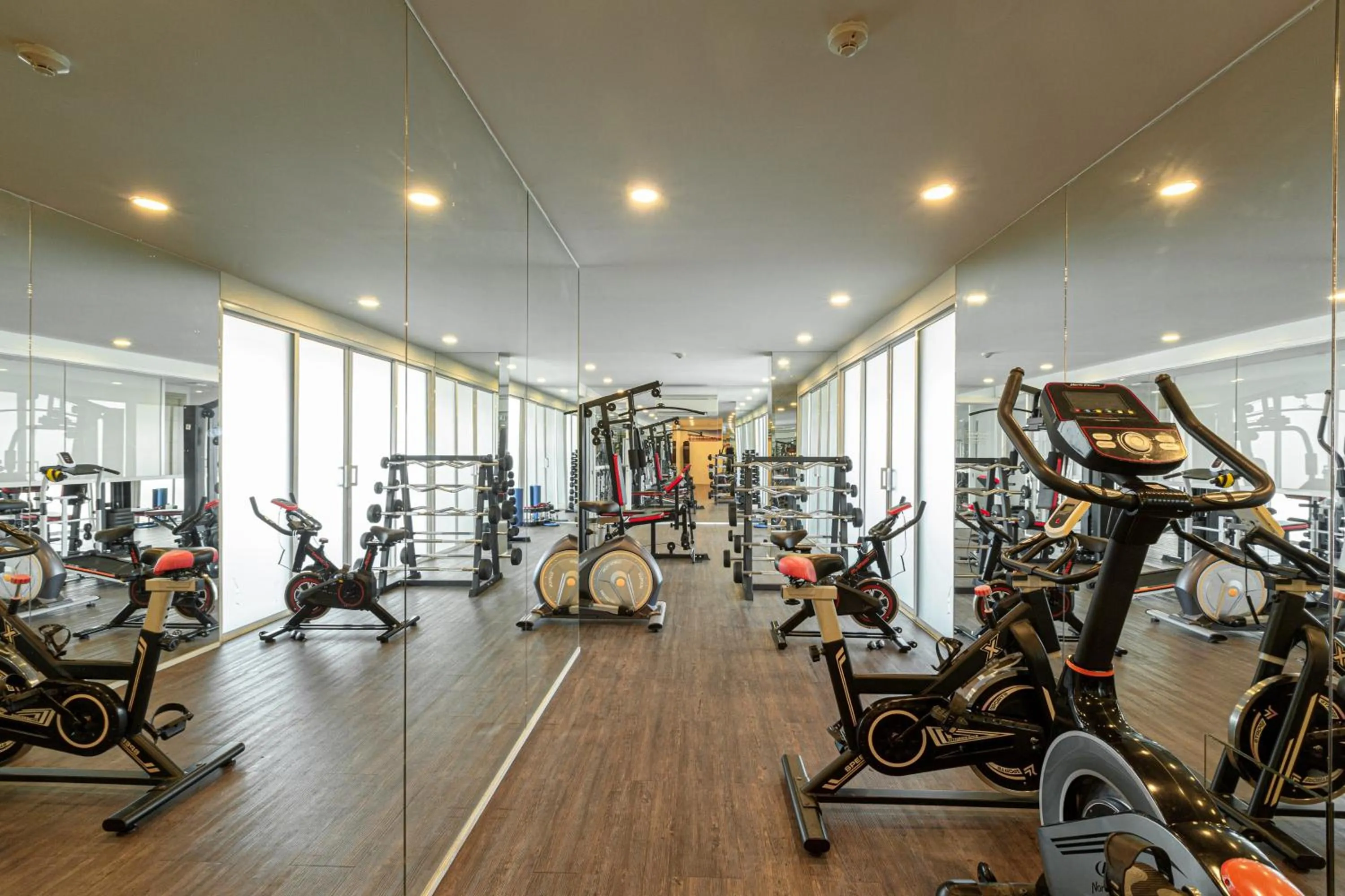 Fitness centre/facilities in Clarian Hotel Beach Patong
