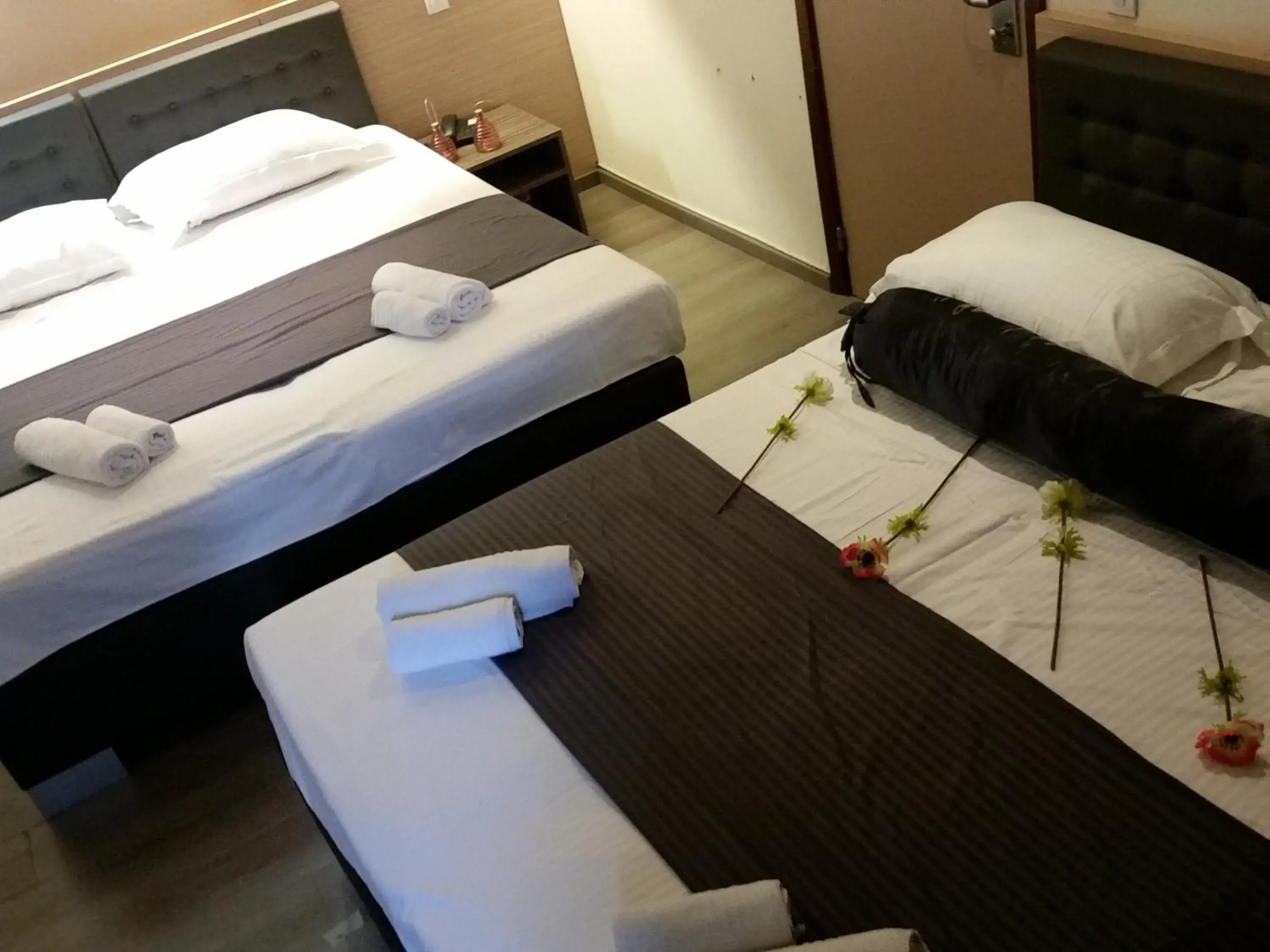 Bed in Hotel Prince de Liege Bed in Hotel Prince de Liege