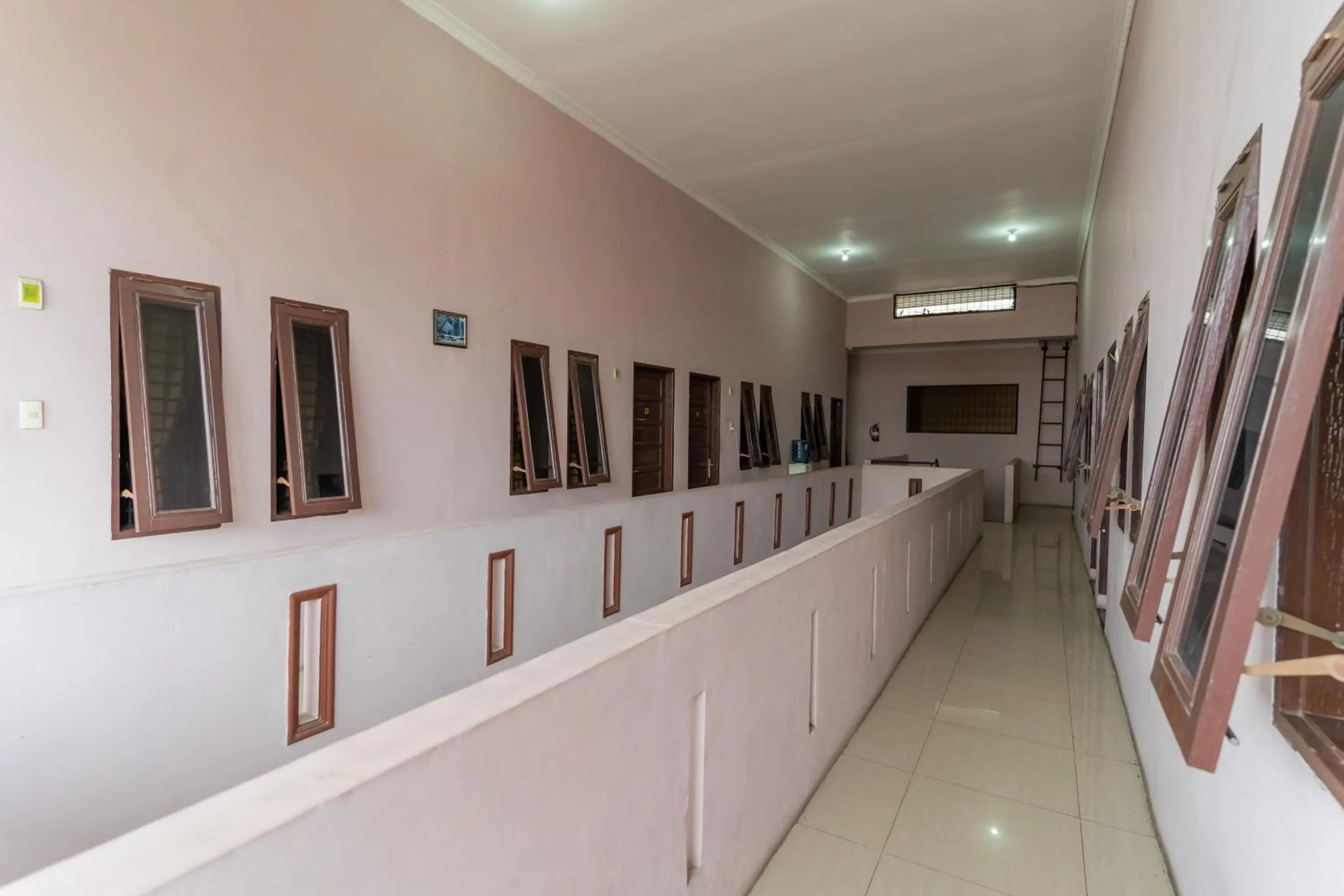 Vandolia Guest House Medan RedPartner