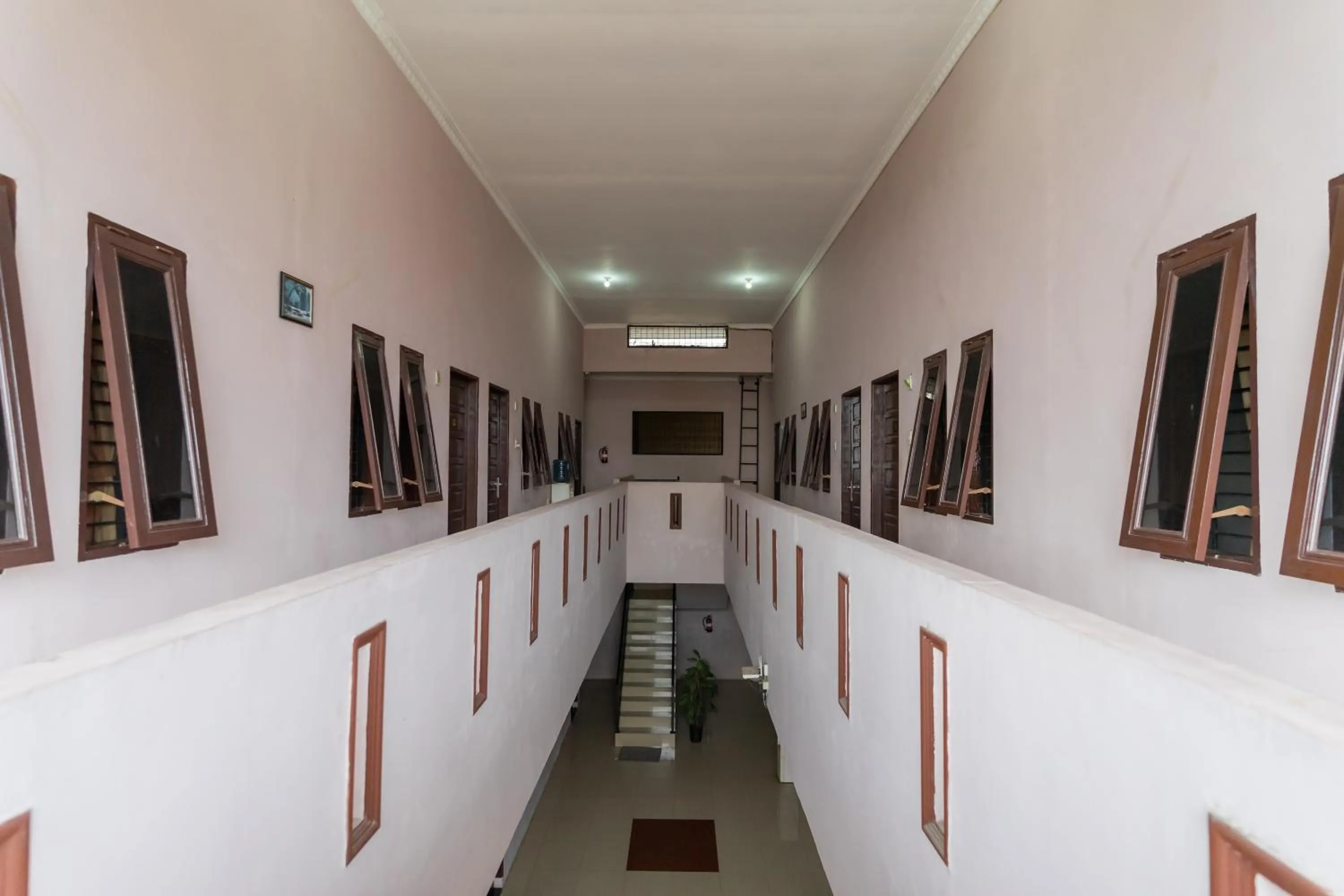 Vandolia Guest House Medan RedPartner