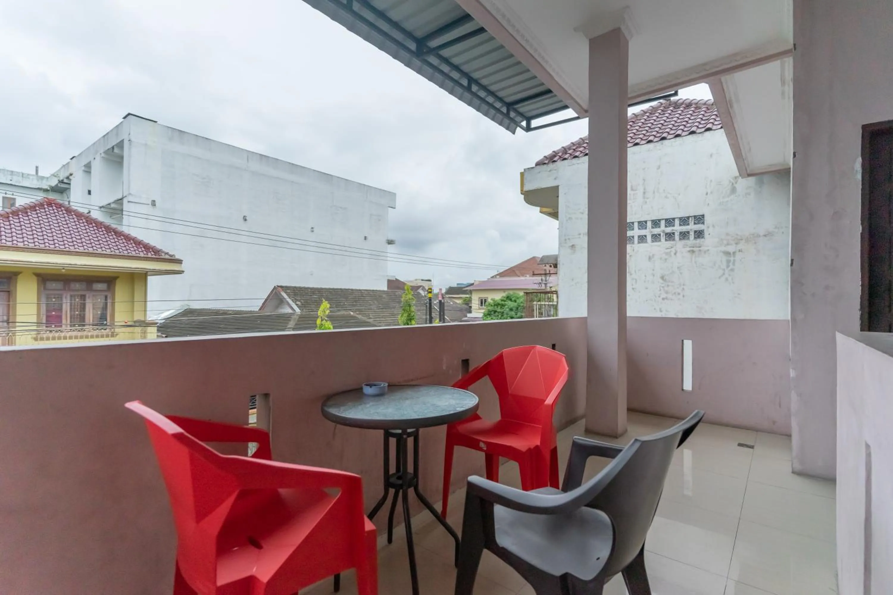 Vandolia Guest House Medan RedPartner