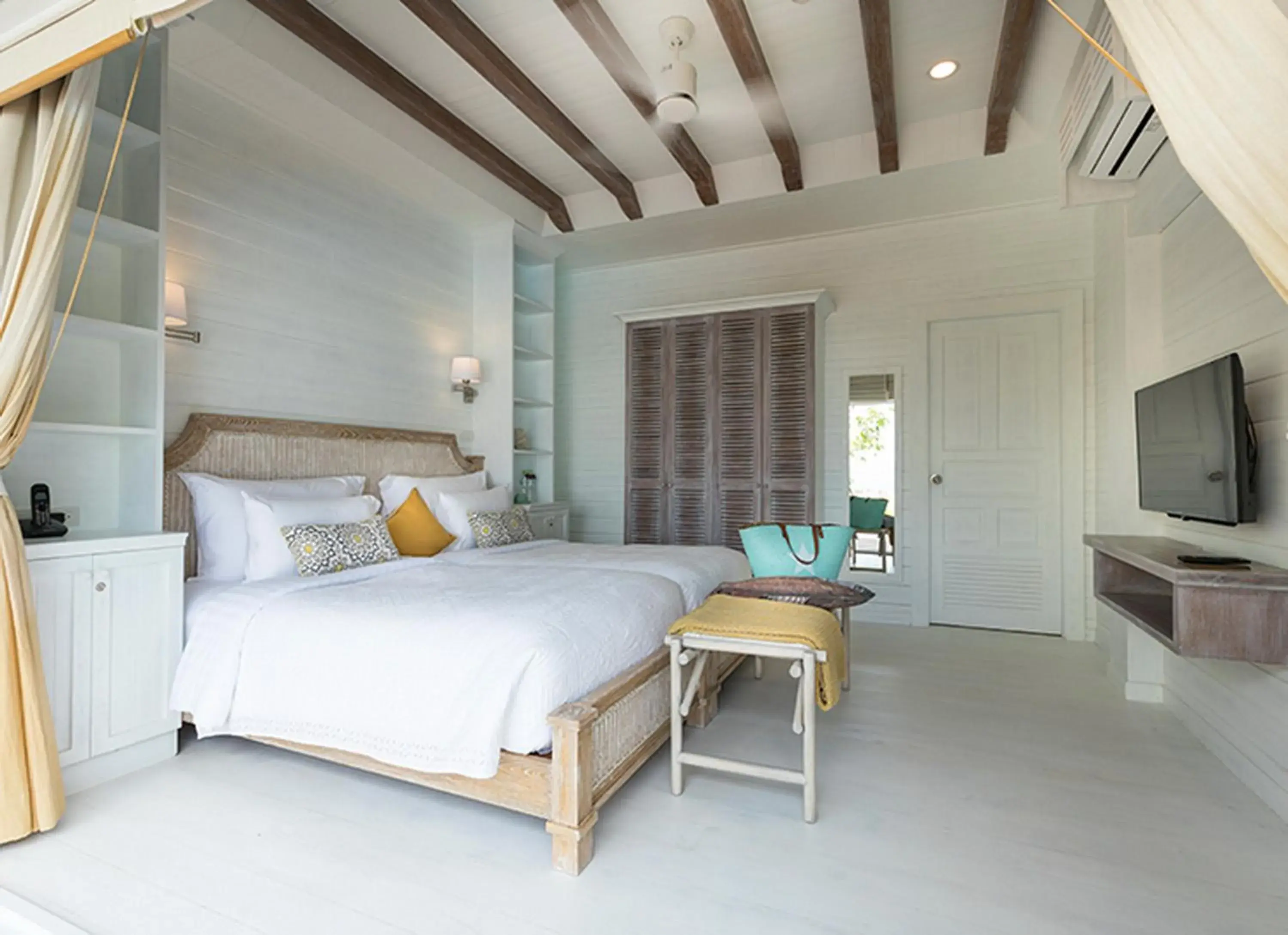 Bedroom, Bed in Cape Kudu Hotel, Koh Yao Noi Bedroom, Bed in Cape Kudu Hotel, Koh Yao Noi