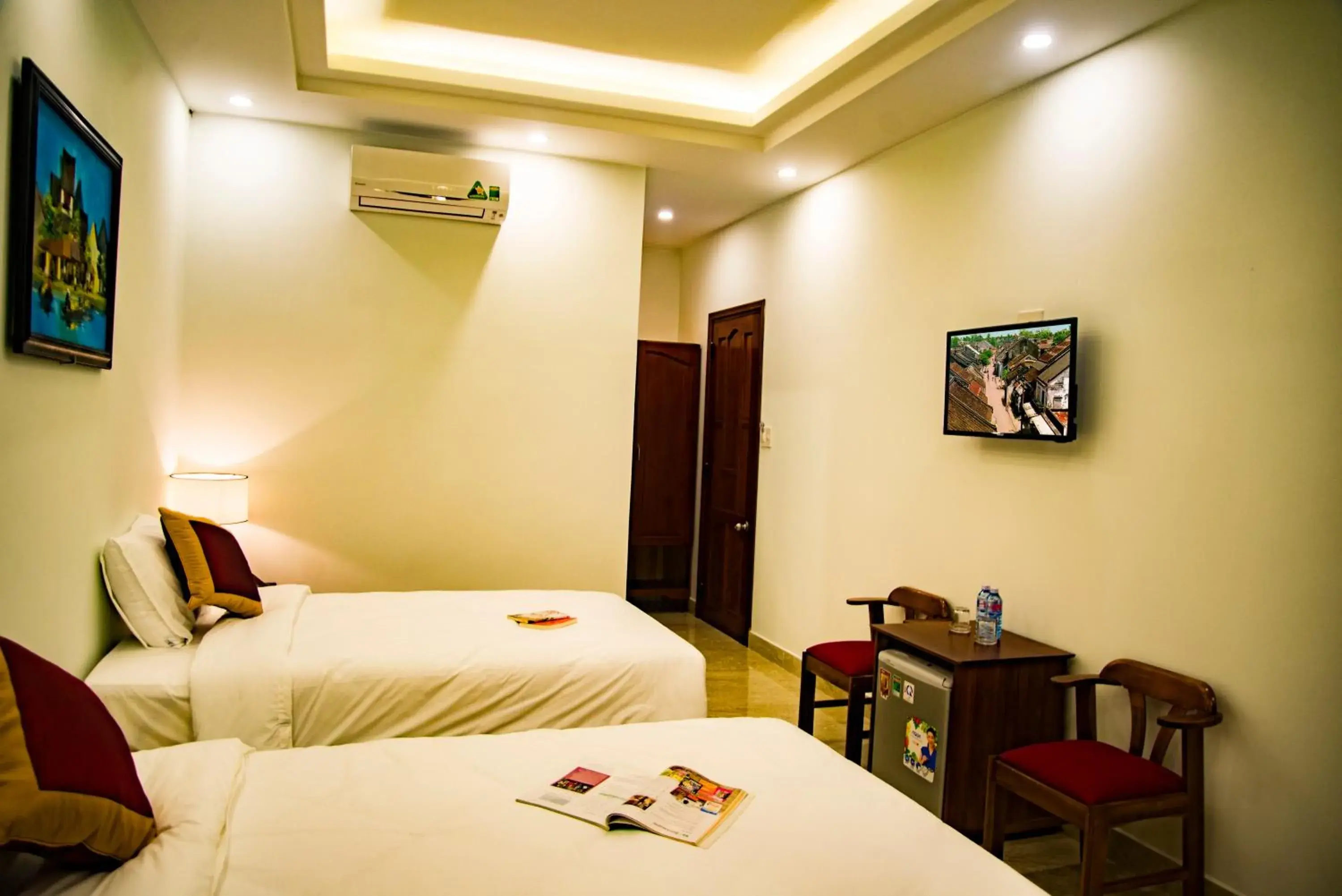 Twin Room with Balcony in Mi Kha Homestay Twin Room with Balcony in Mi Kha Homestay