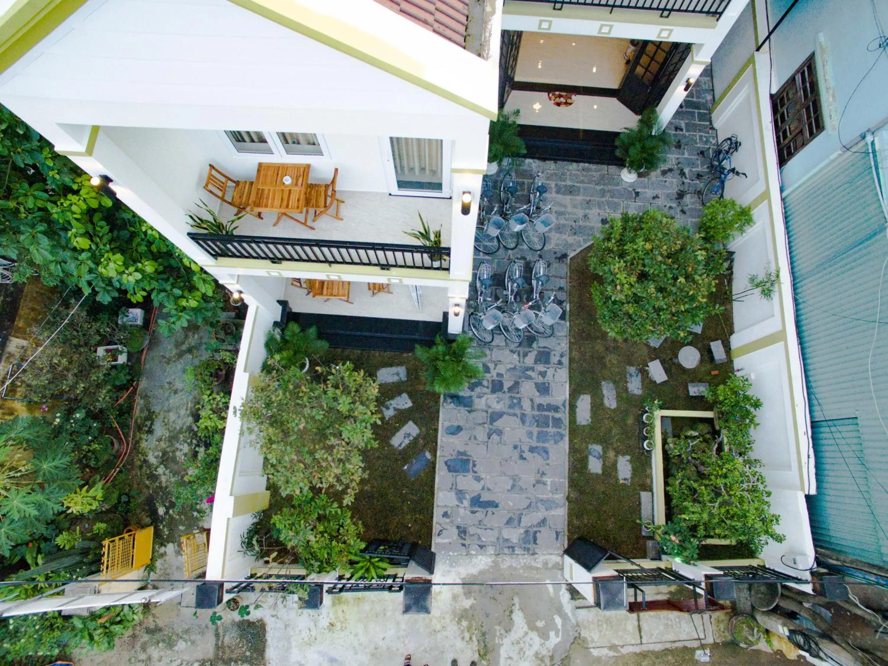 Property building in Mi Kha Homestay