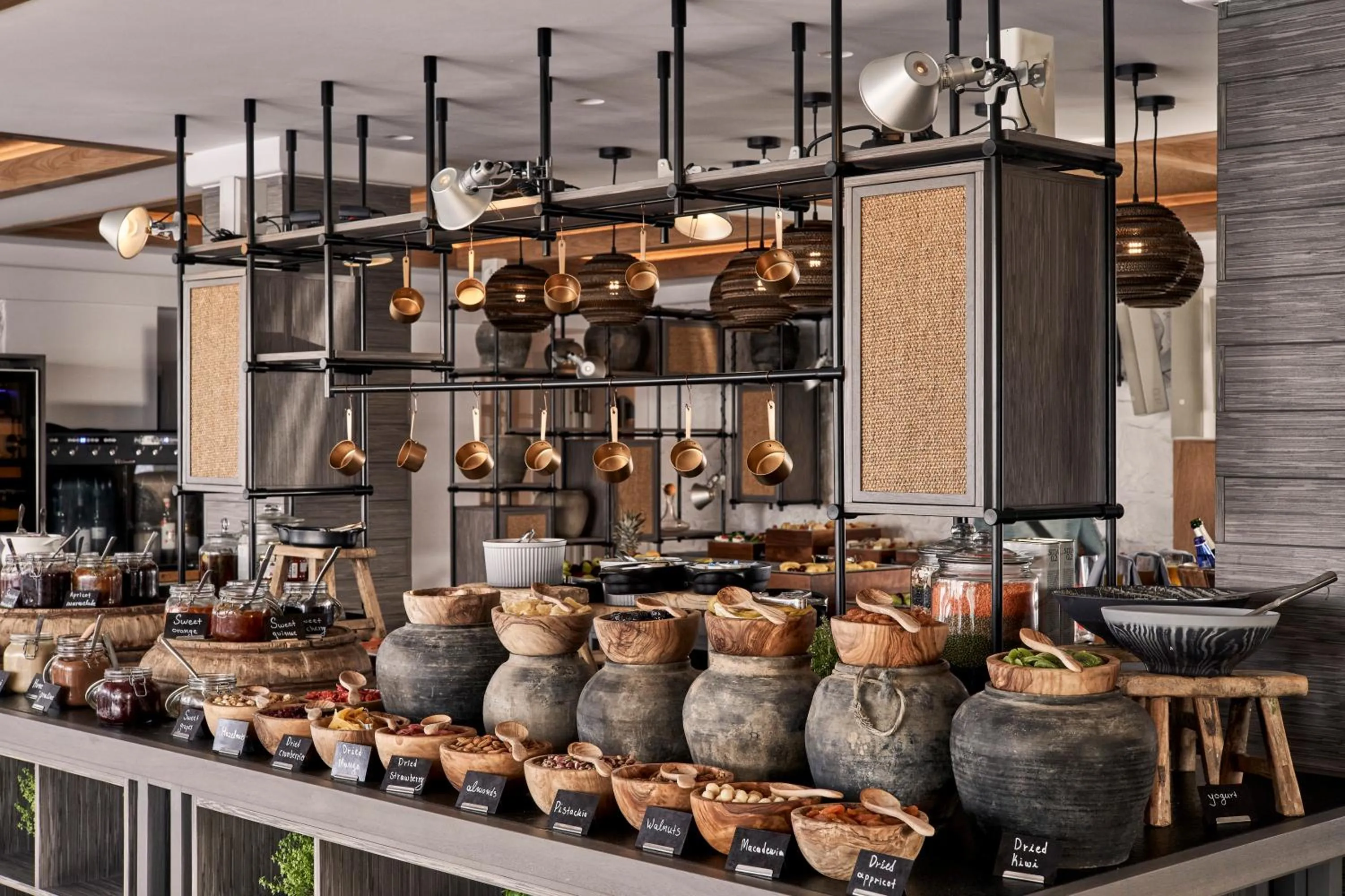 Restaurant/places to eat in Myconian Kyma, a Member of Design Hotels