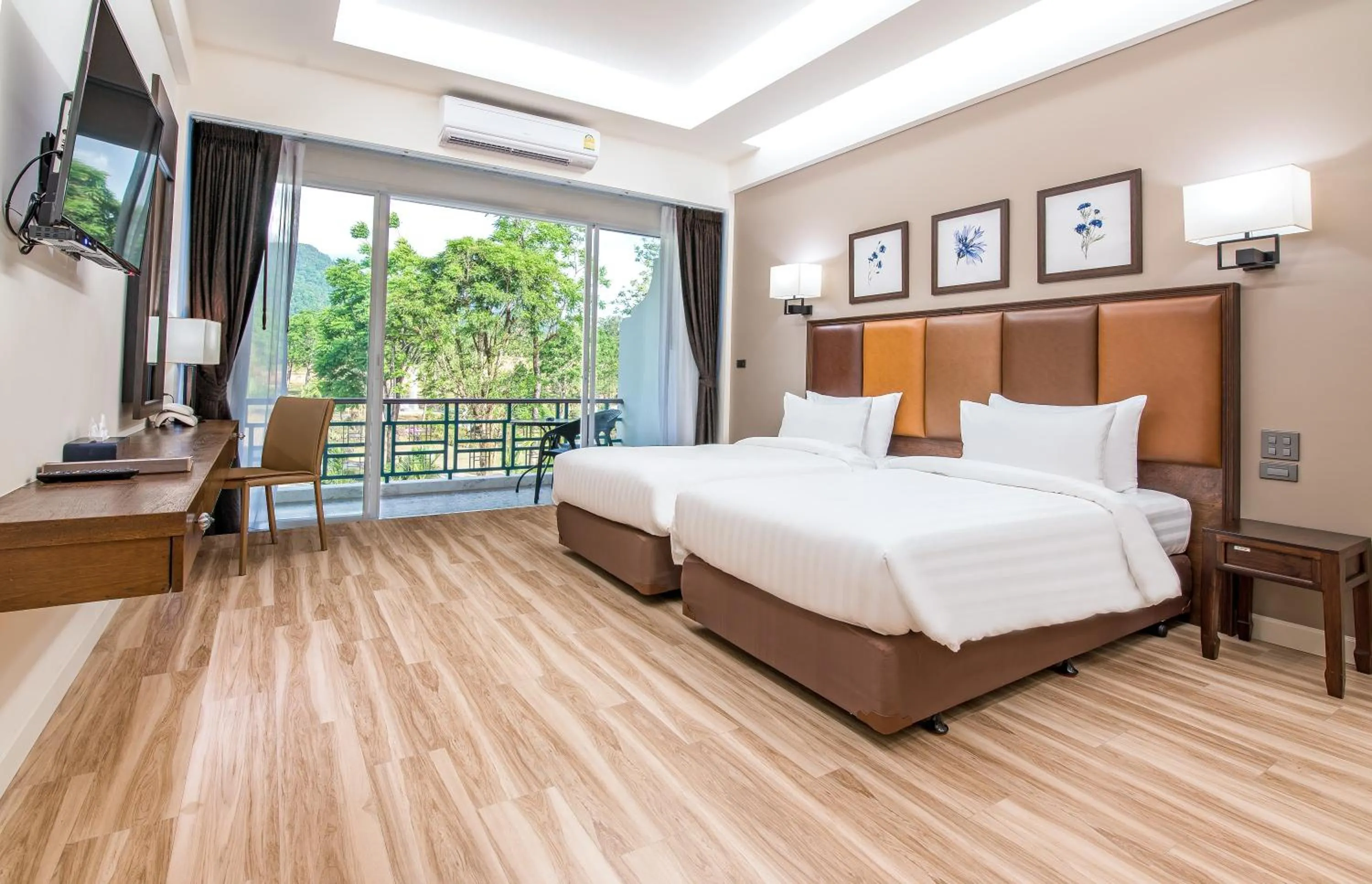 Bed in Katathong Golf Resort & Spa