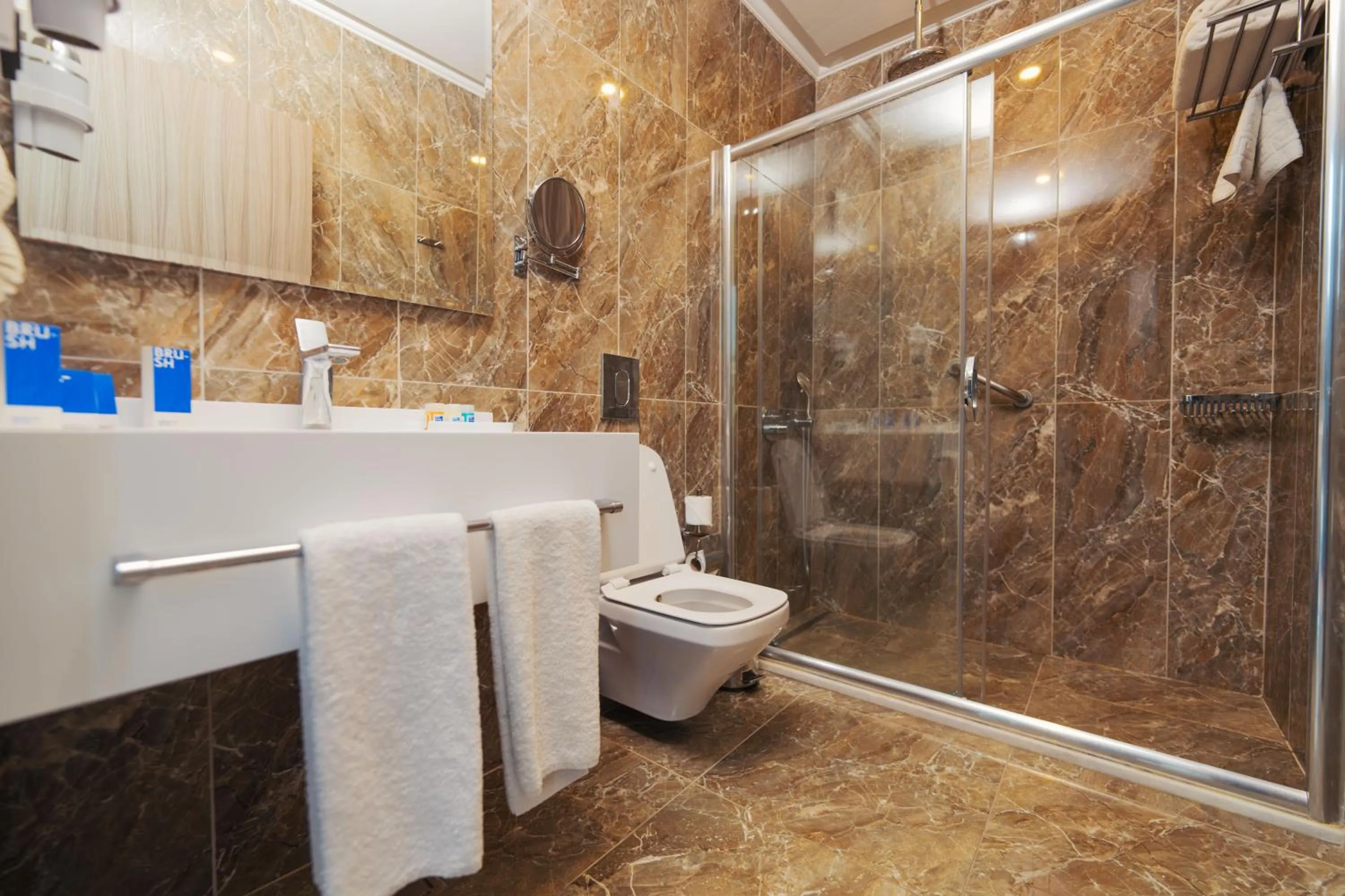 Shower in Trip Bosphorus Taksim Hotel