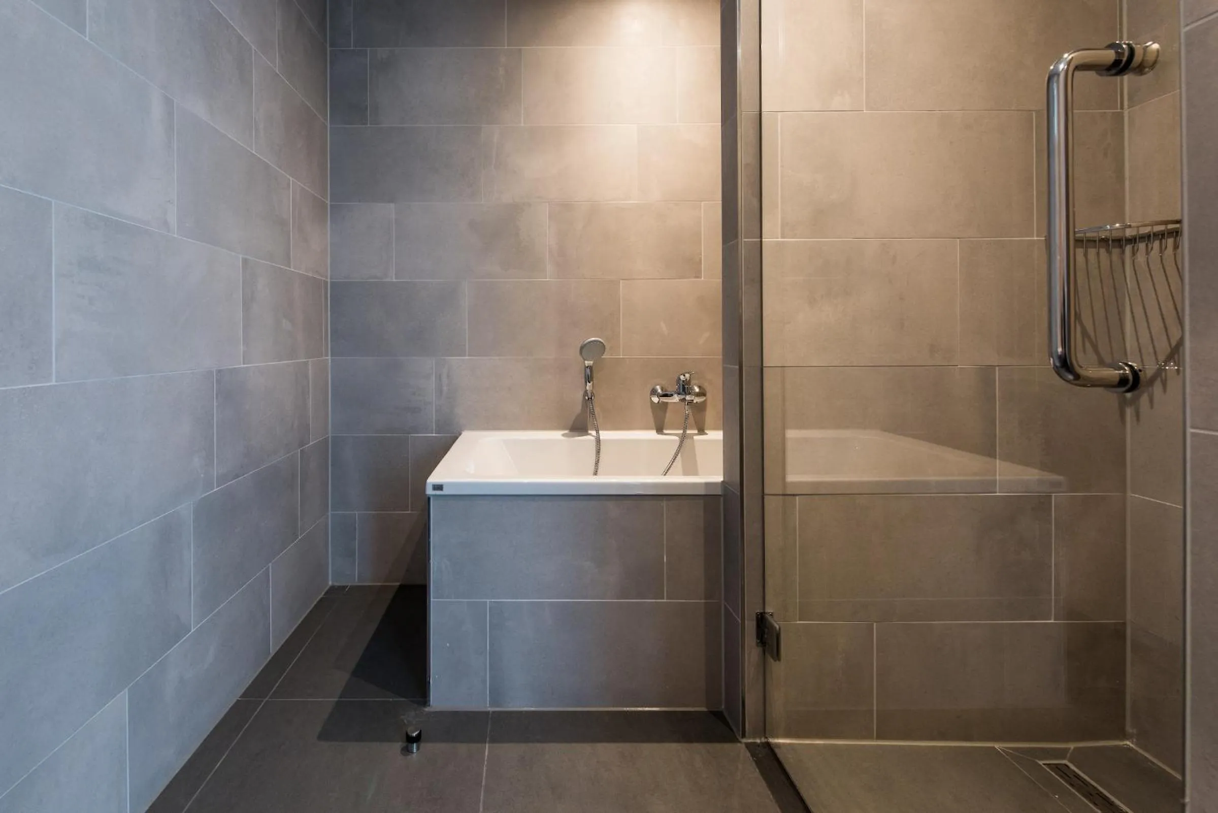 Bathroom in YAYS Amsterdam North by Numa