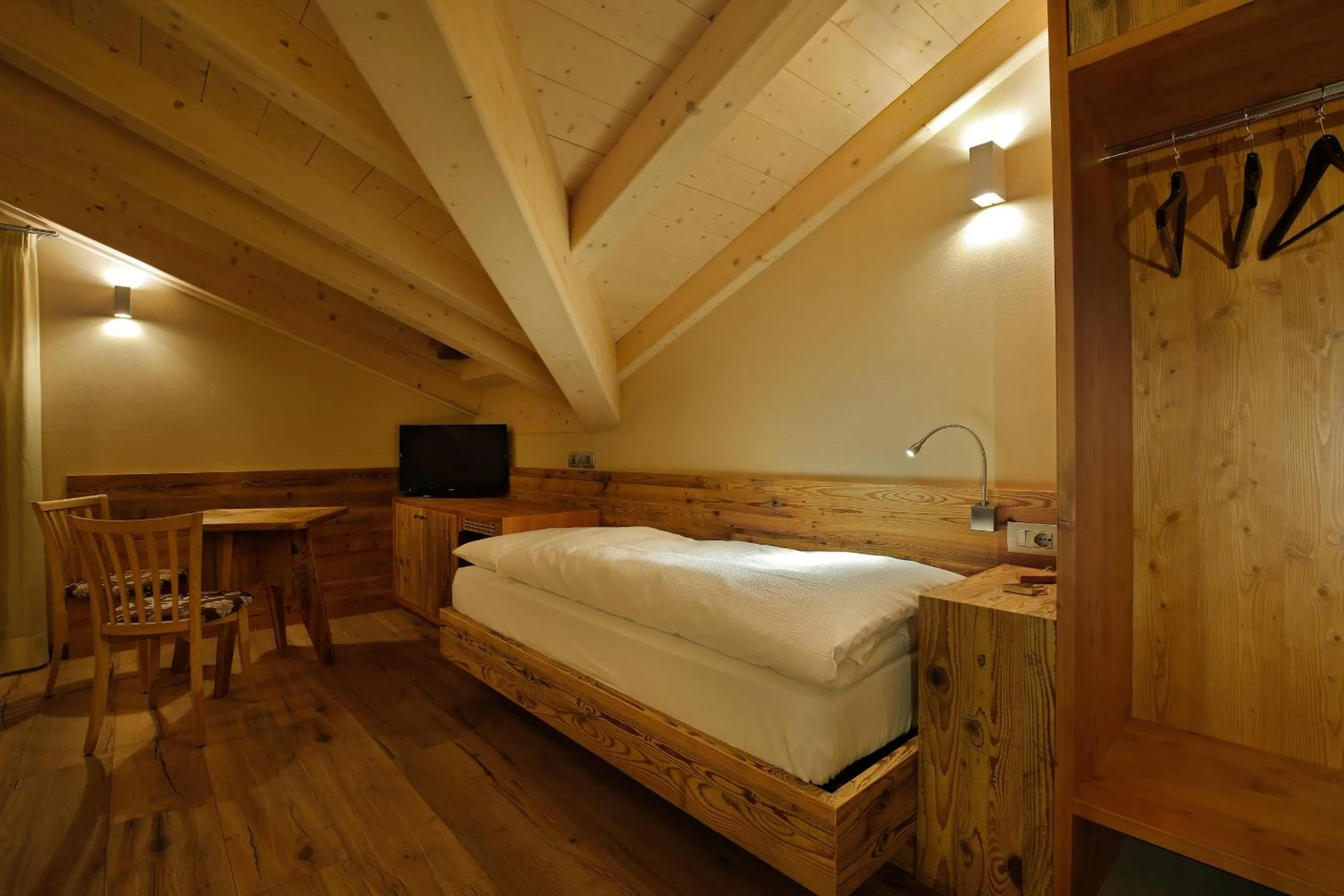 Photo of the whole room, Bed in Albergo Garnì Antico Mas del Medico