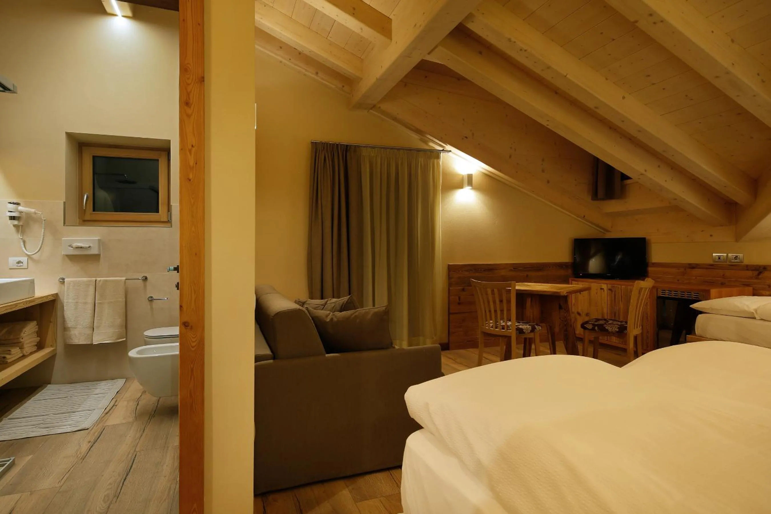 Photo of the whole room, Bed in Albergo Garnì Antico Mas del Medico