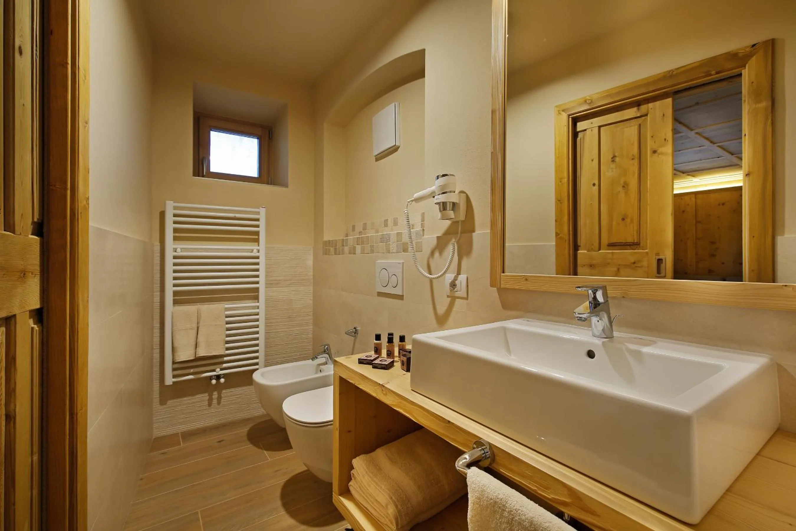 Photo of the whole room in Albergo Garnì Antico Mas del Medico