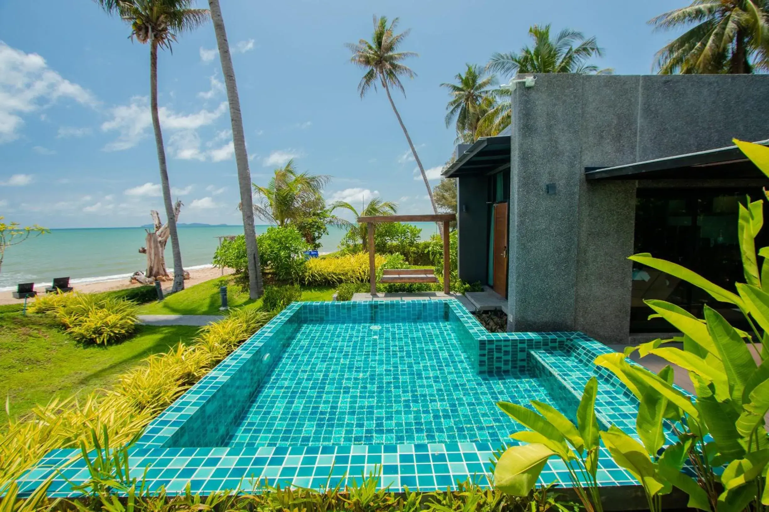 Pool view in SEAnery Beach Resort Pool view in SEAnery Beach Resort