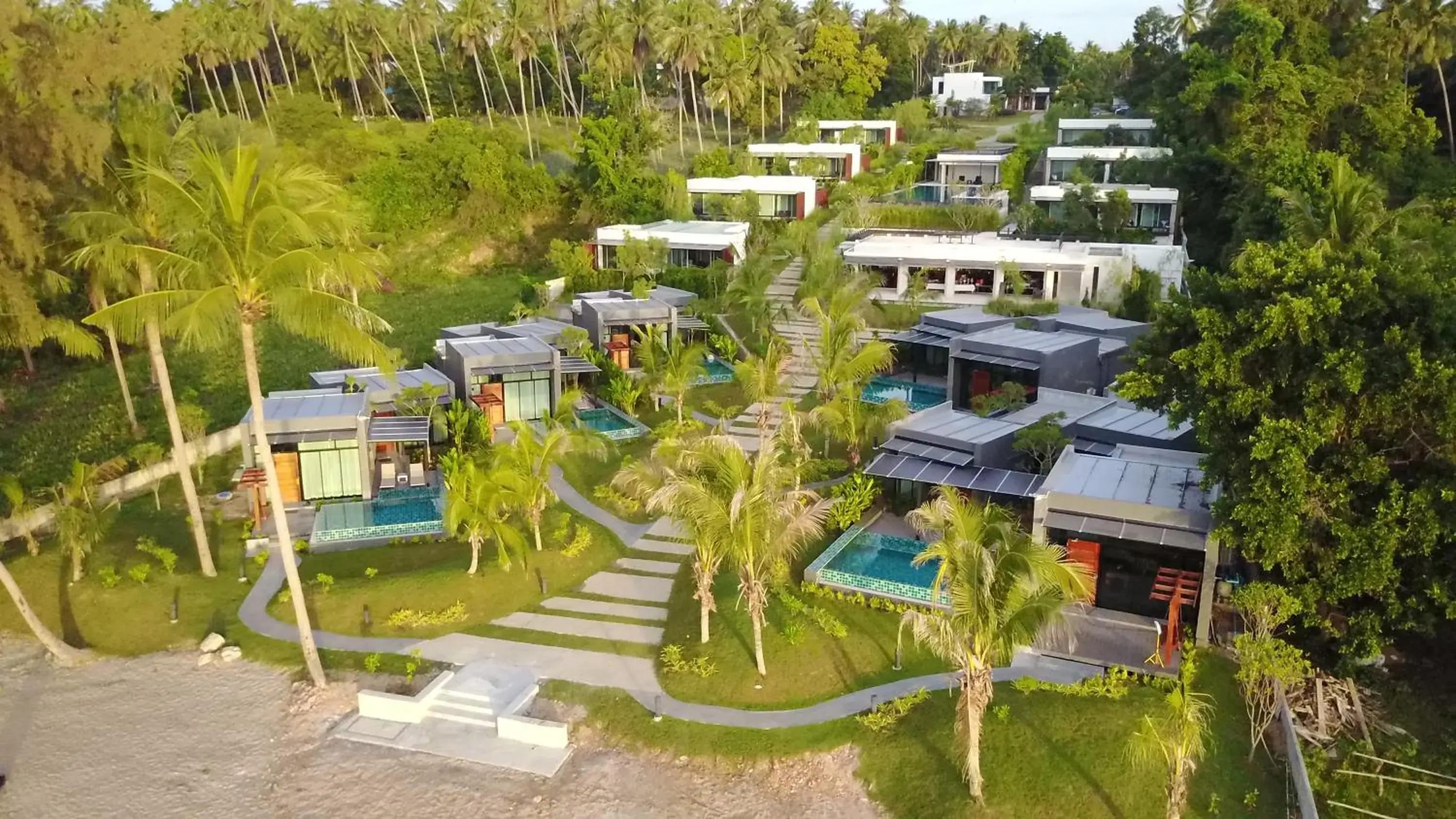 Property building in SEAnery Beach Resort Property building in SEAnery Beach Resort
