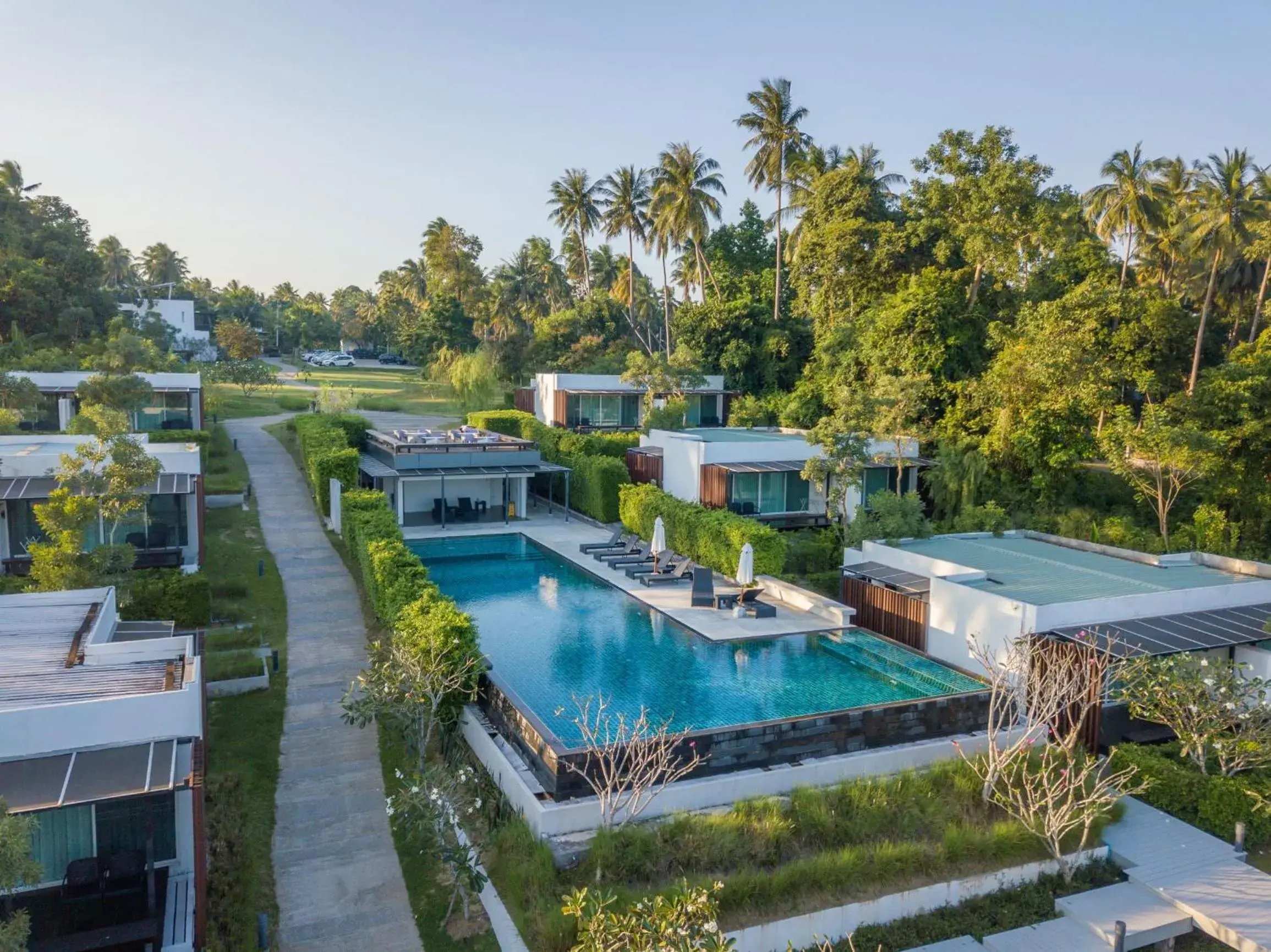 Property building in SEAnery Beach Resort Property building in SEAnery Beach Resort