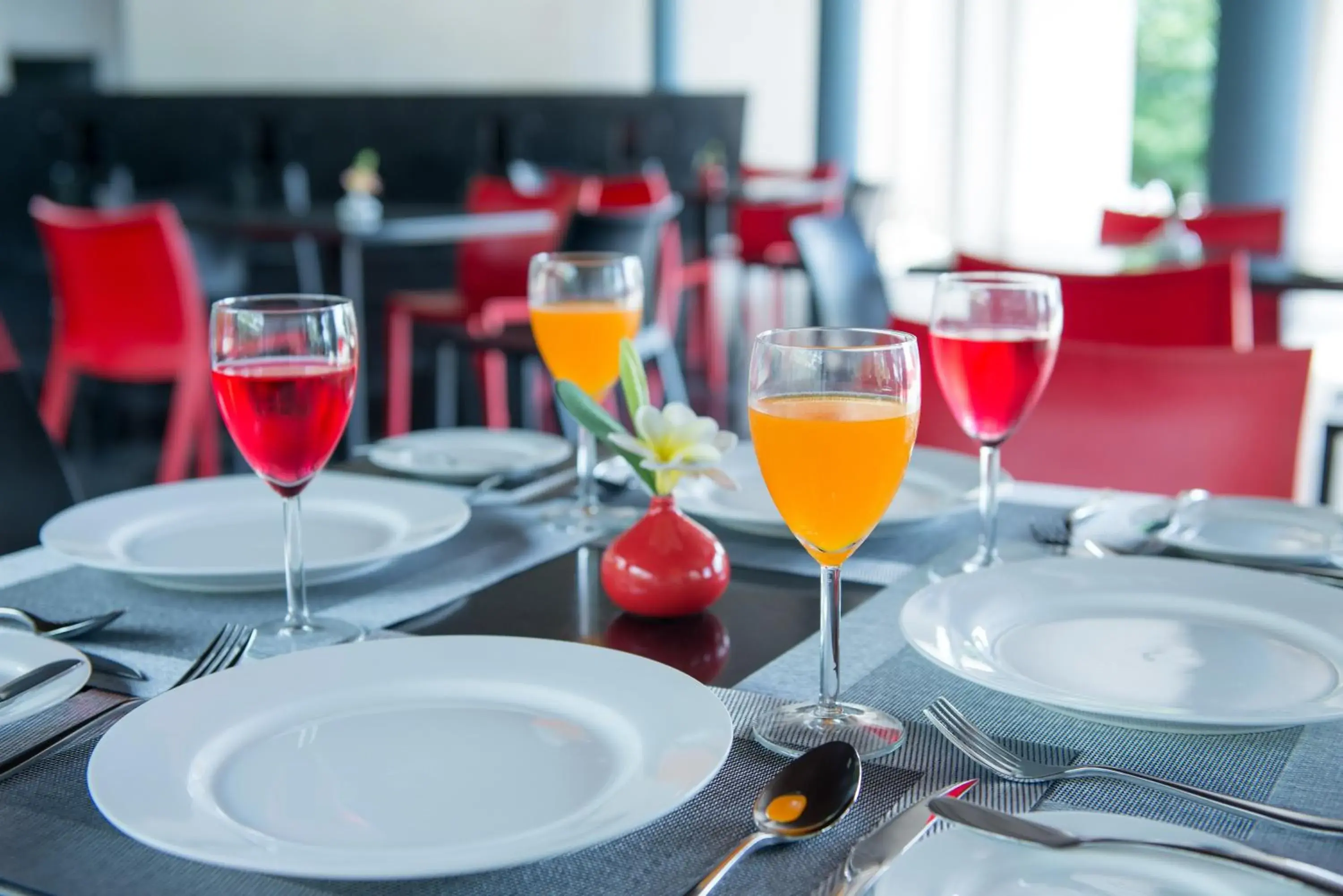 Restaurant/places to eat in SEAnery Beach Resort Restaurant/places to eat in SEAnery Beach Resort